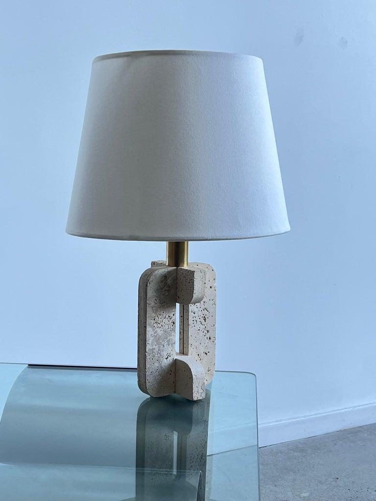 Pair of Italian Travertine Base and Brass Table Lamp by Fratelli Mannelli For Sale 5