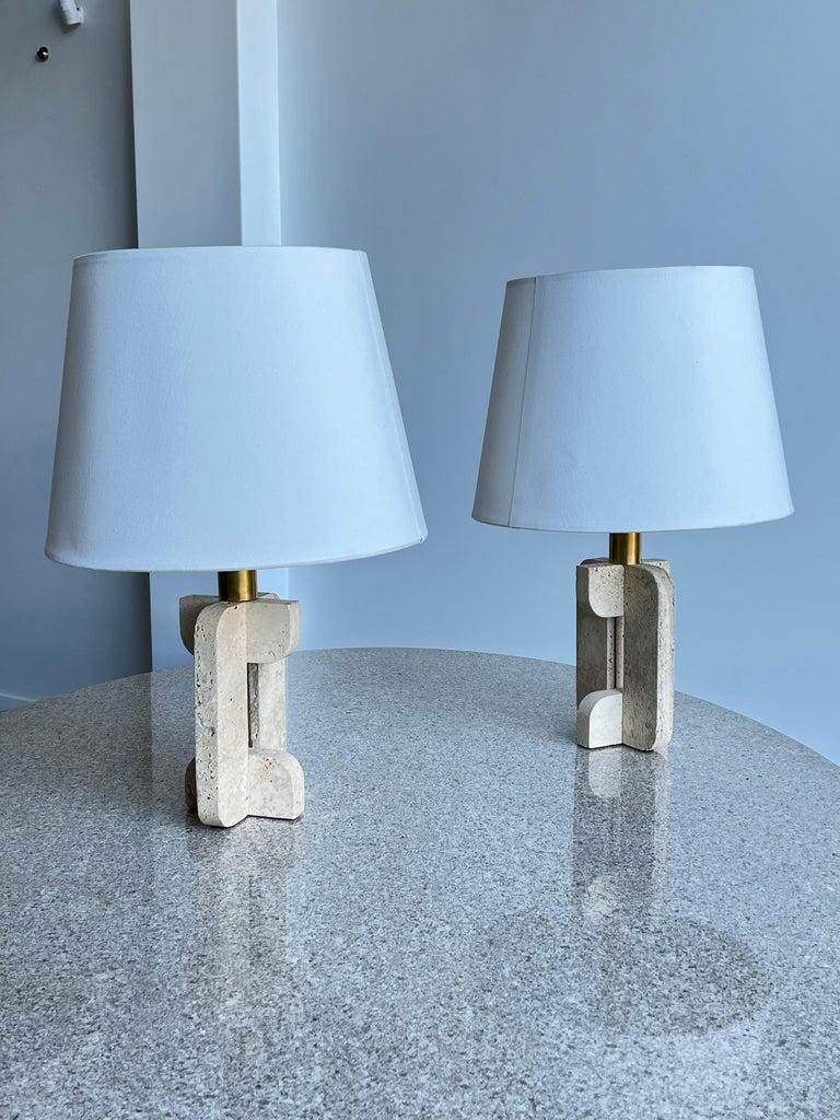 Pair of Italian Travertine Base and Brass Table Lamp by Fratelli Mannelli For Sale 14