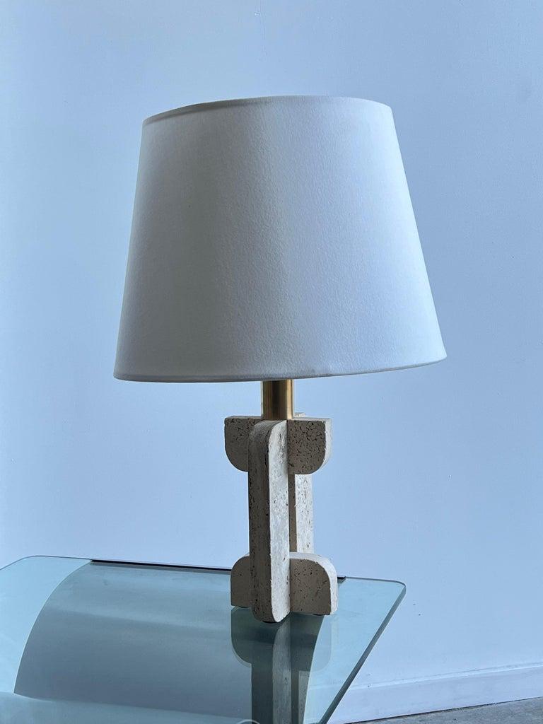 Pair of Italian Travertine Base and Brass Table Lamp by Fratelli Mannelli For Sale 2