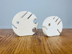 Pair of Italian Travertine fish sculptures by Fratelli Mannelli