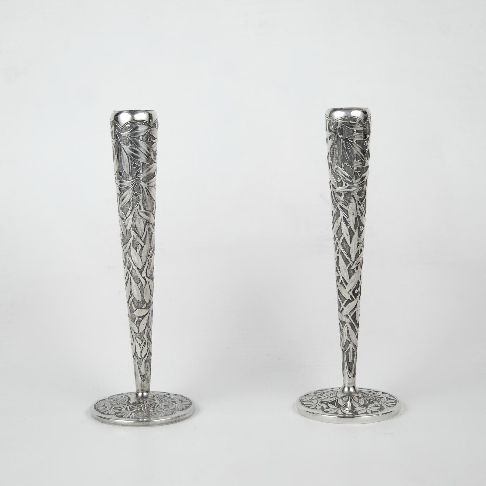 Placcato argento Coppia di vasi a tulipano italiani, Art Nouveau, 900 A. Silver in vendita