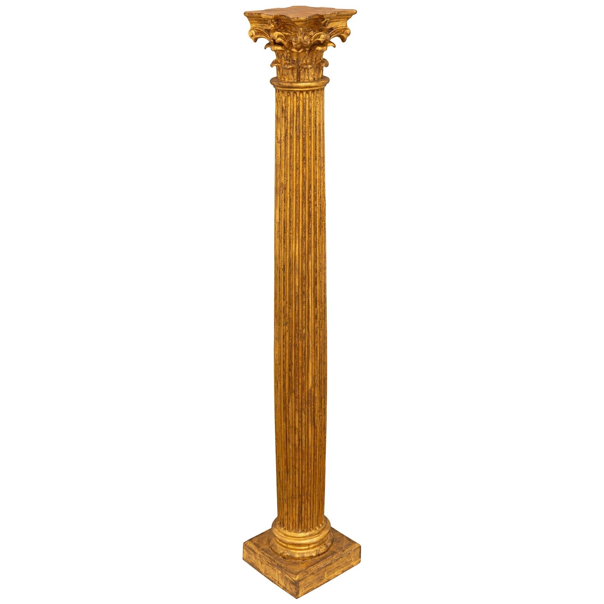Néoclassique Paire de colonnes corinthiennes néoclassiques italiennes du début du siècle en bois de St. en vente