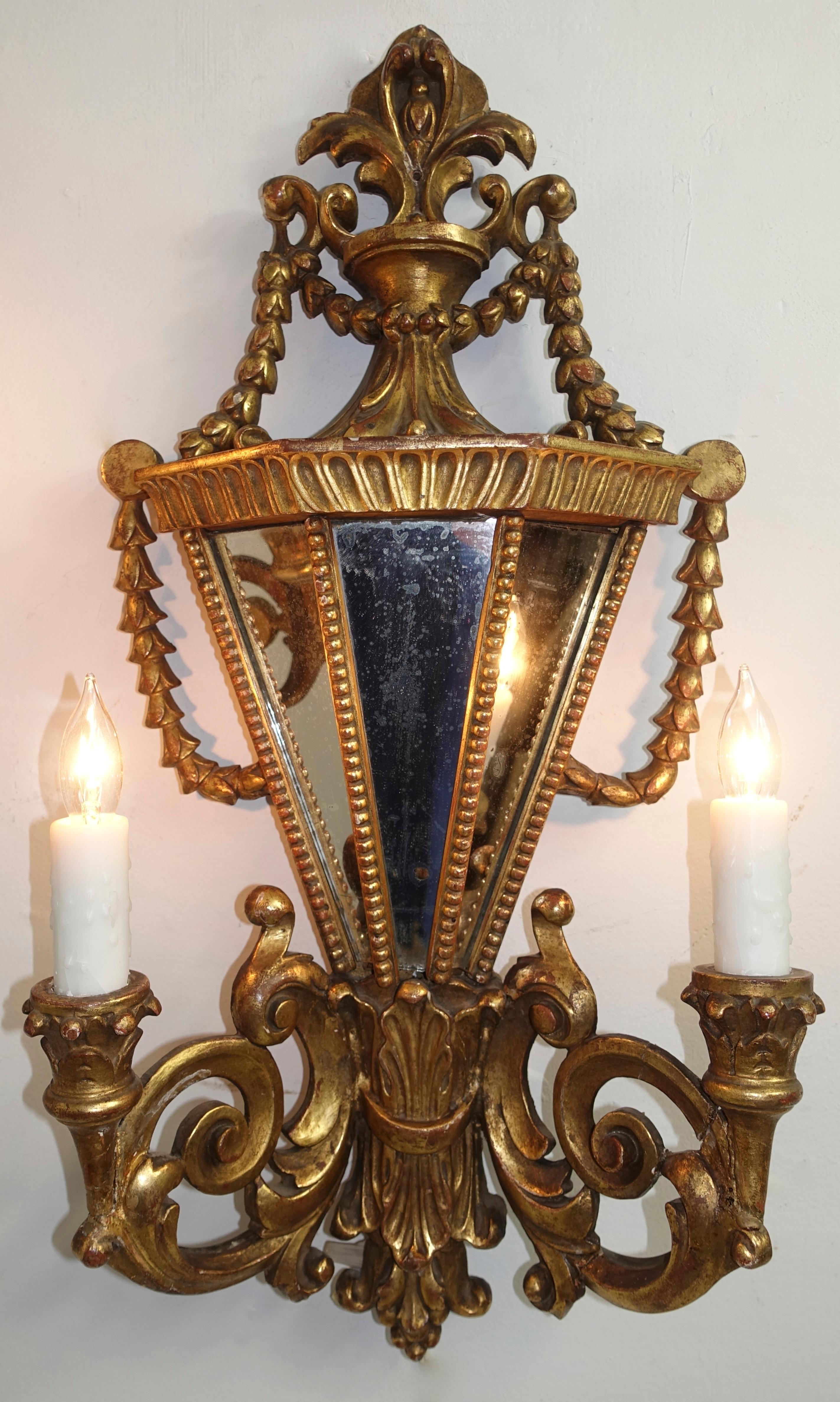 Pair of Italian Two-Light Giltwood and Mirror Wall Sconces 3
