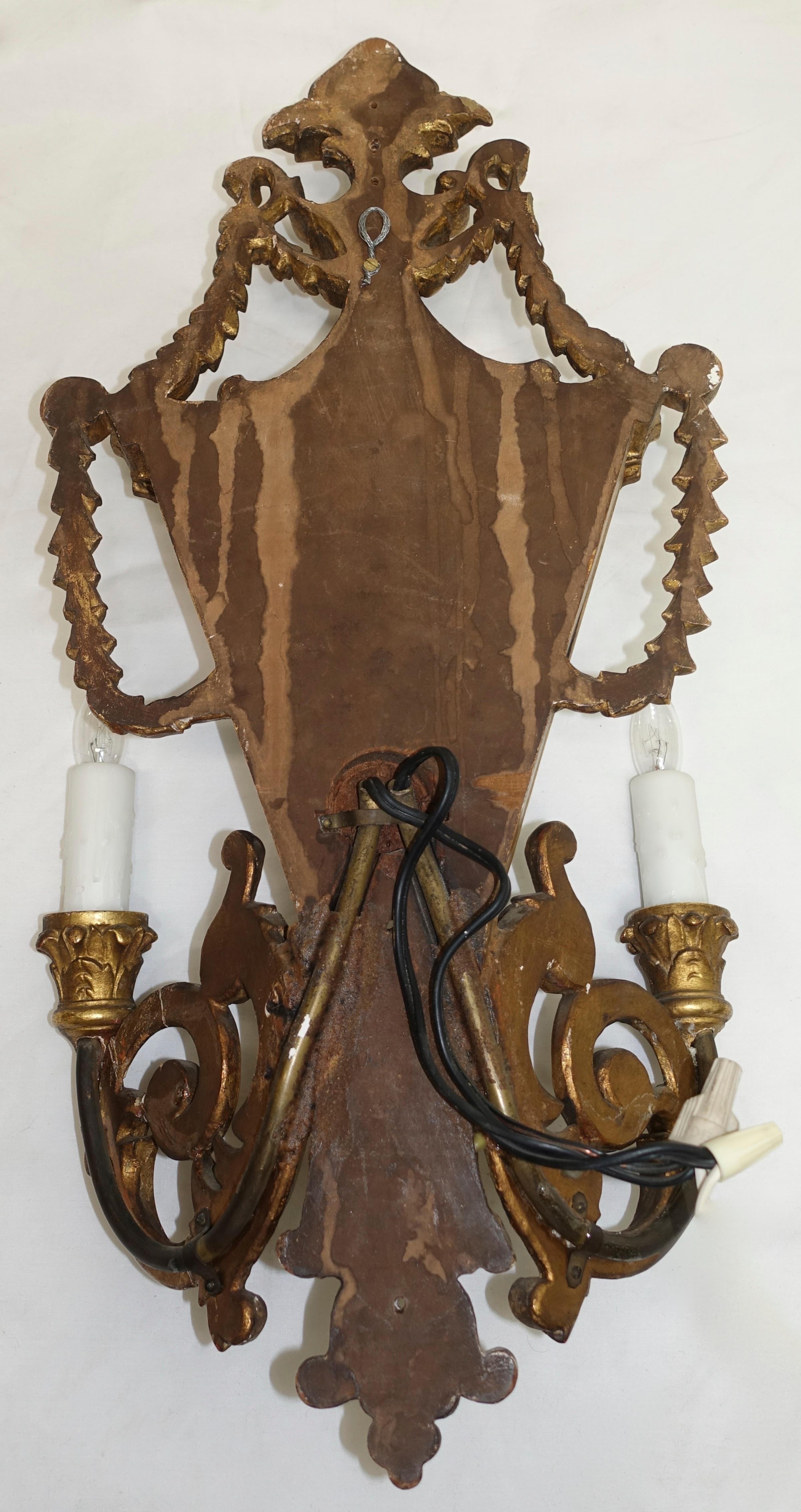 Pair of Italian Two-Light Giltwood and Mirror Wall Sconces 7