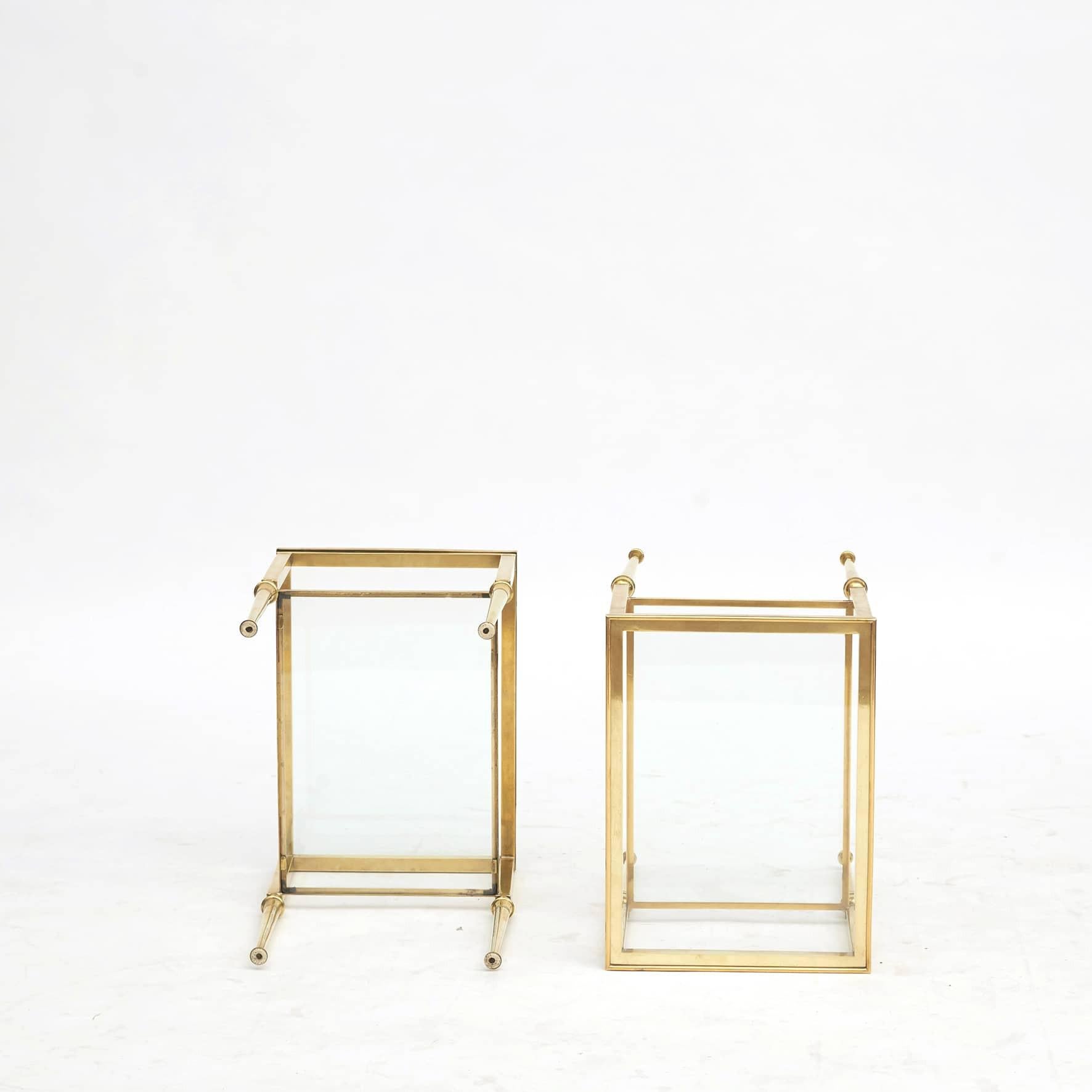 Pair of Italian Two-Tier Brass Side Tables In Good Condition In Kastrup, DK