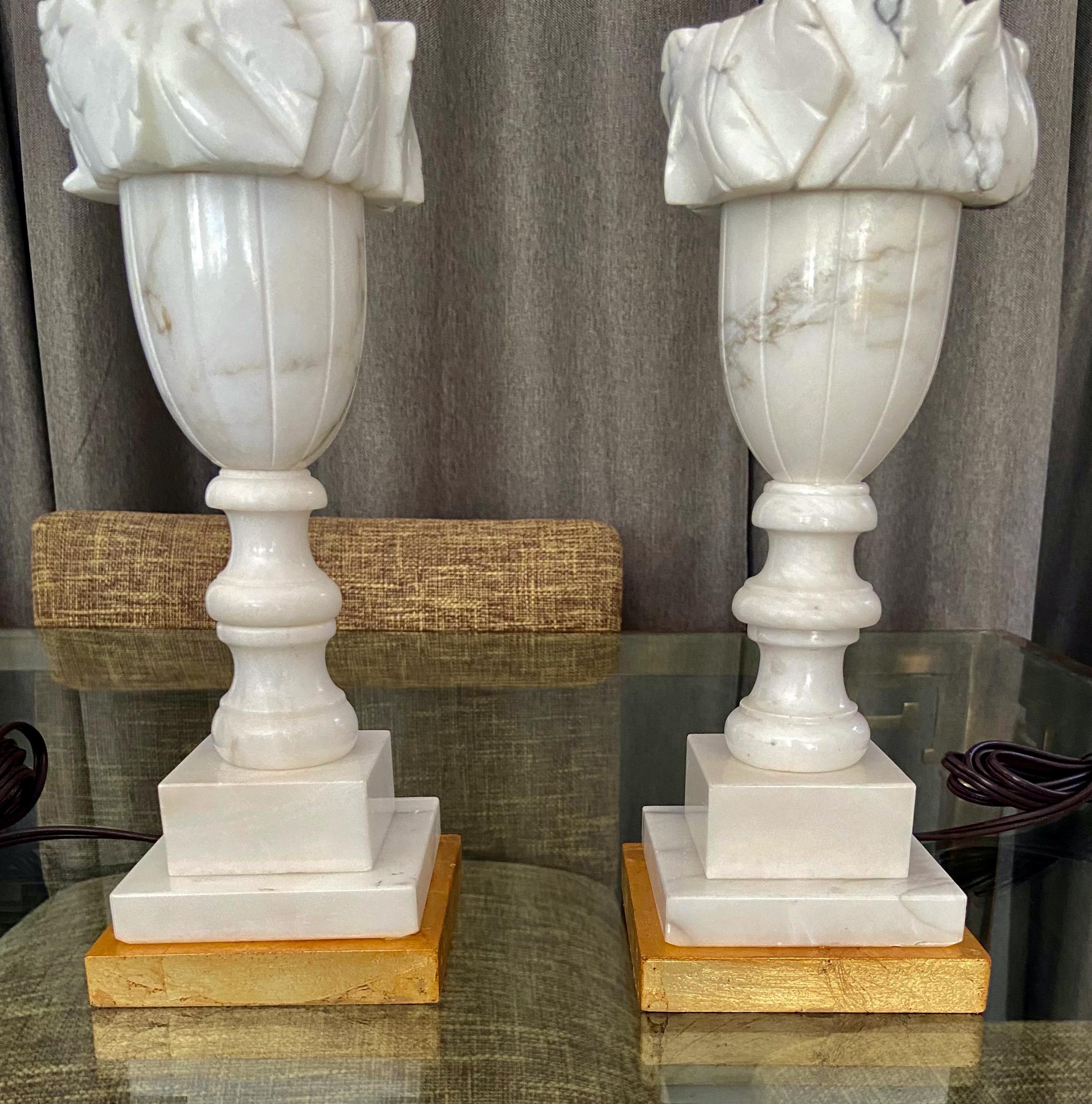 Pair of Italian Urn Neoclassic Alabaster Table Lamps For Sale 4