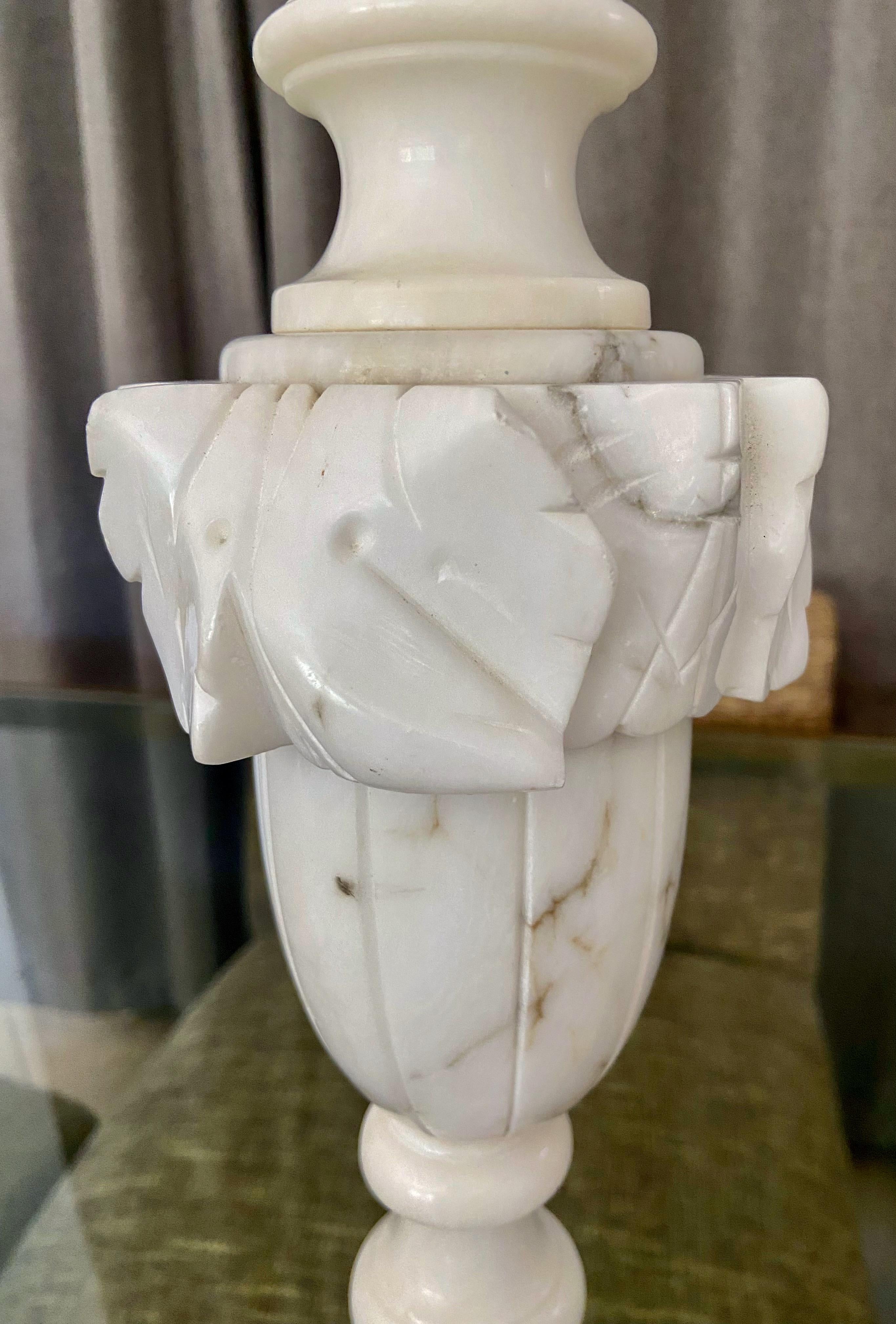 Pair of Italian Urn Neoclassic Alabaster Table Lamps For Sale 6