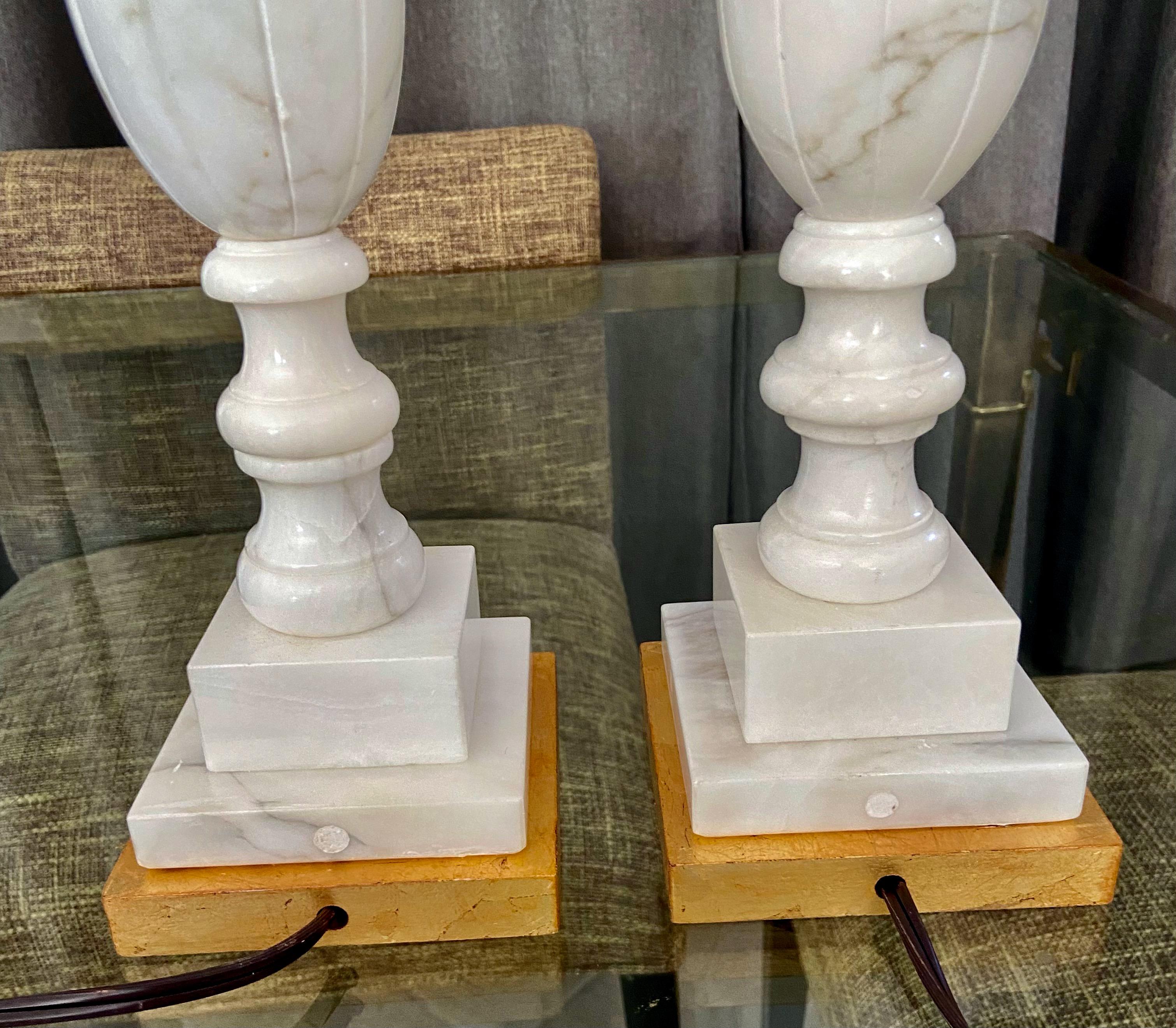 Pair of Italian Urn Neoclassic Alabaster Table Lamps For Sale 12