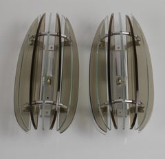 Coppia di lampade da parete italiane Veca in vetro trasparente e fumé, modello a 9 lamelle, anni '70