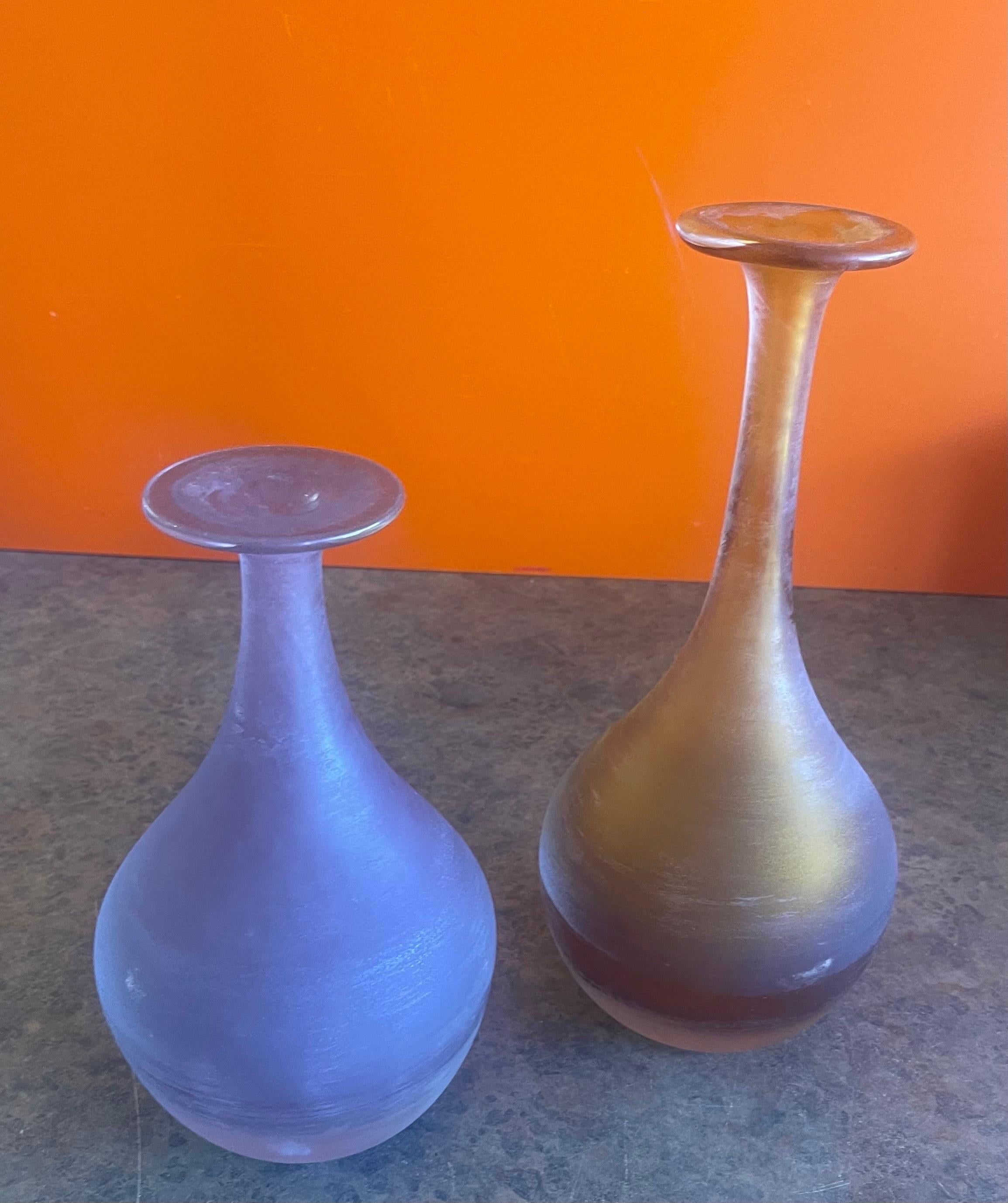 Postmoderne Paire de vases en verre d'art vénitien italien pour Kreiss en vente