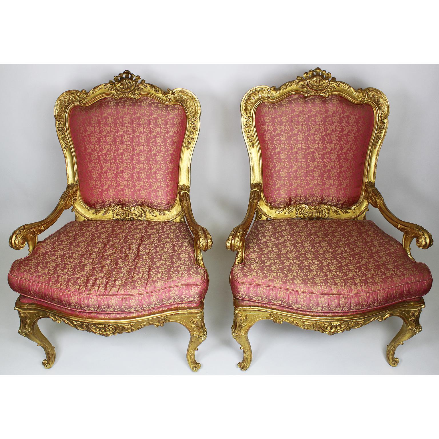 20th Century Pair of Italian Venetian Rococo Revival Style Giltwood Carved Throne Armchairs For Sale