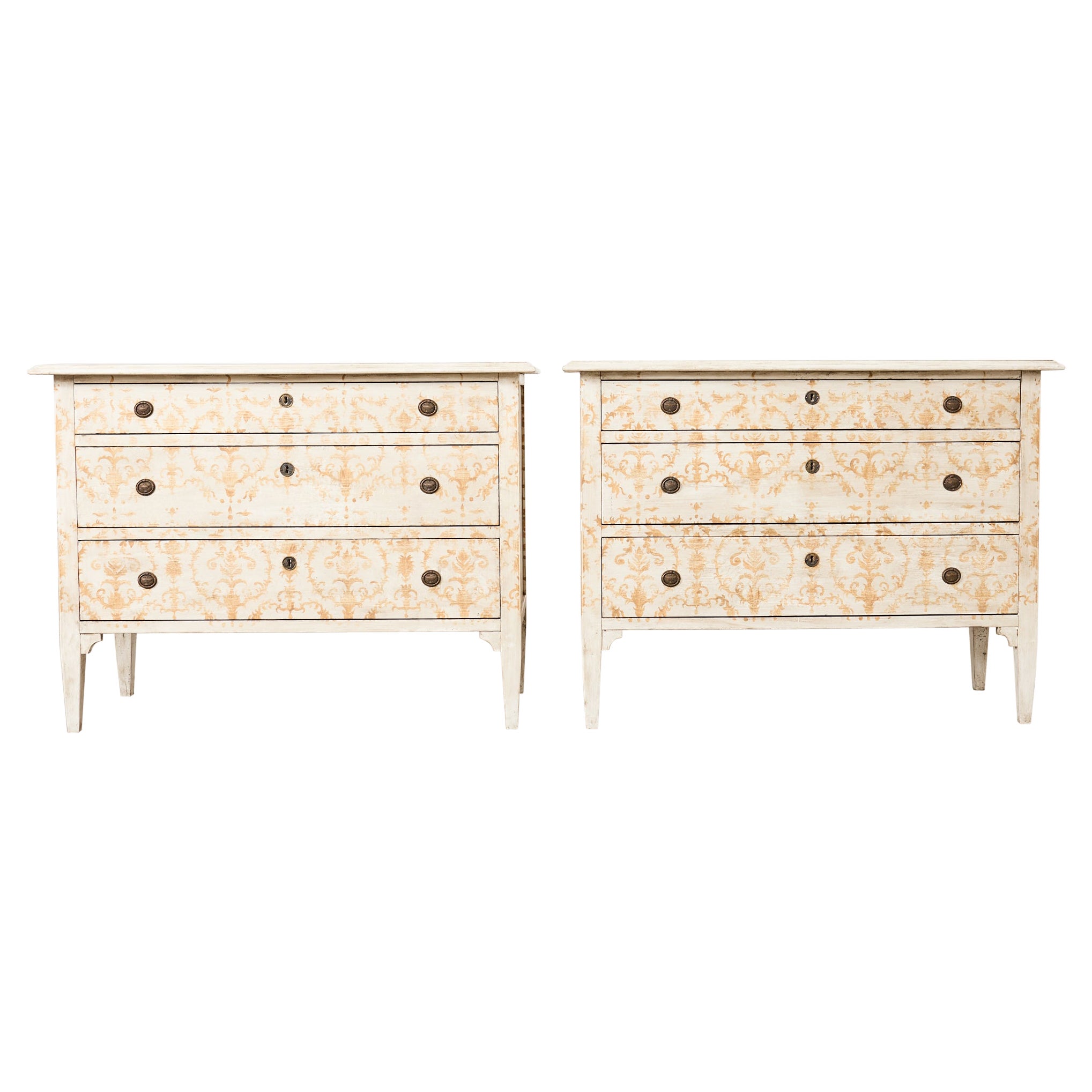 Paire de commodes ou coffres en pin peint de style vénitien italien