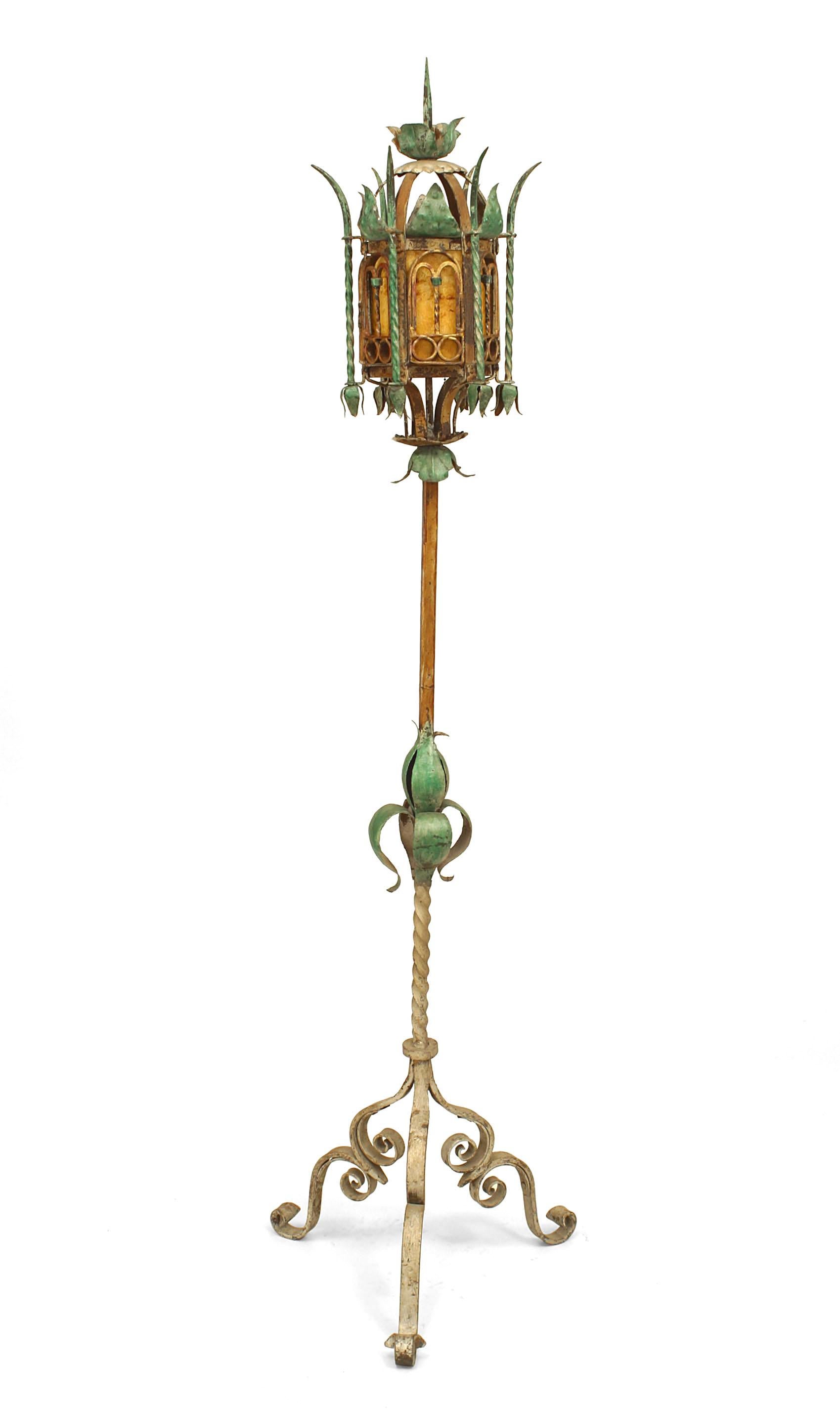 Pair of Italian Venetian Style Patinated Iron Floor Lamps In Good Condition For Sale In New York, NY