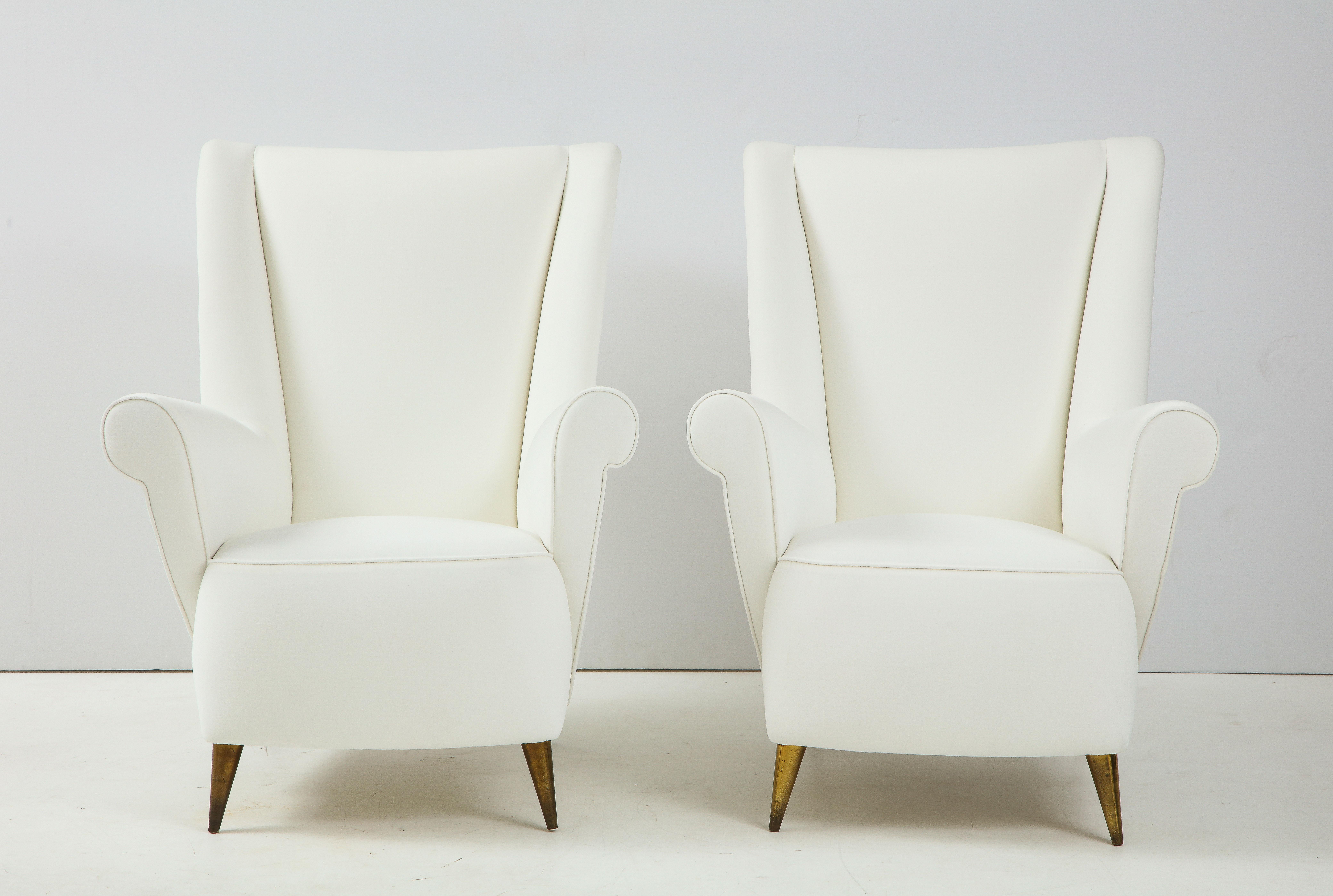 Pair of Italian Vintage Lounge Chairs by Gio Ponti for ISA Bergamo 5