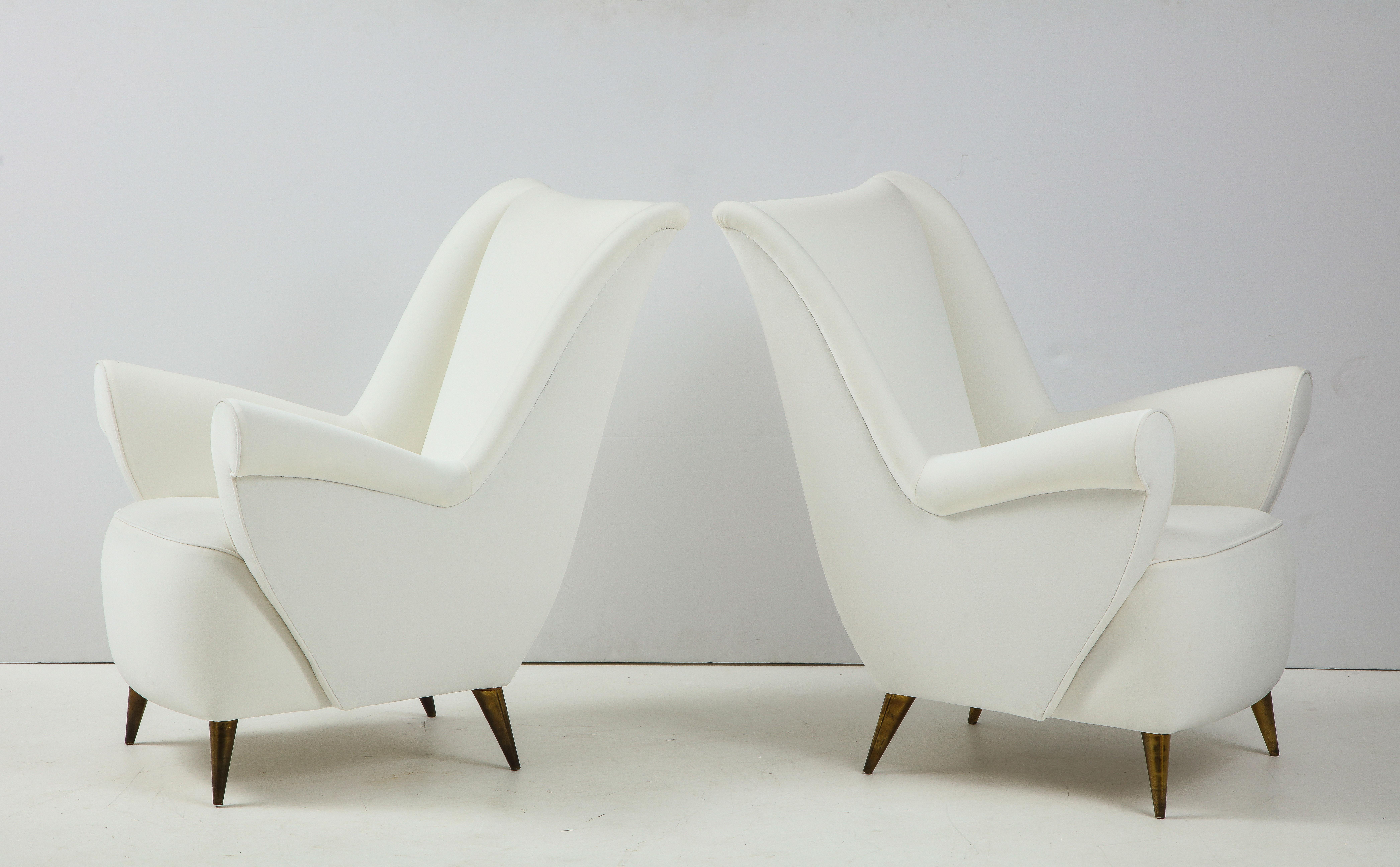 Brass Pair of Italian Vintage Lounge Chairs by Gio Ponti for ISA Bergamo