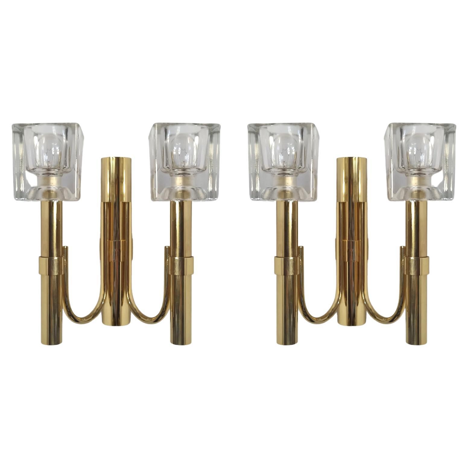 Pair of Italian Vintage Modernist Brass and Glass Sciolari Wall Lights Sconces For Sale