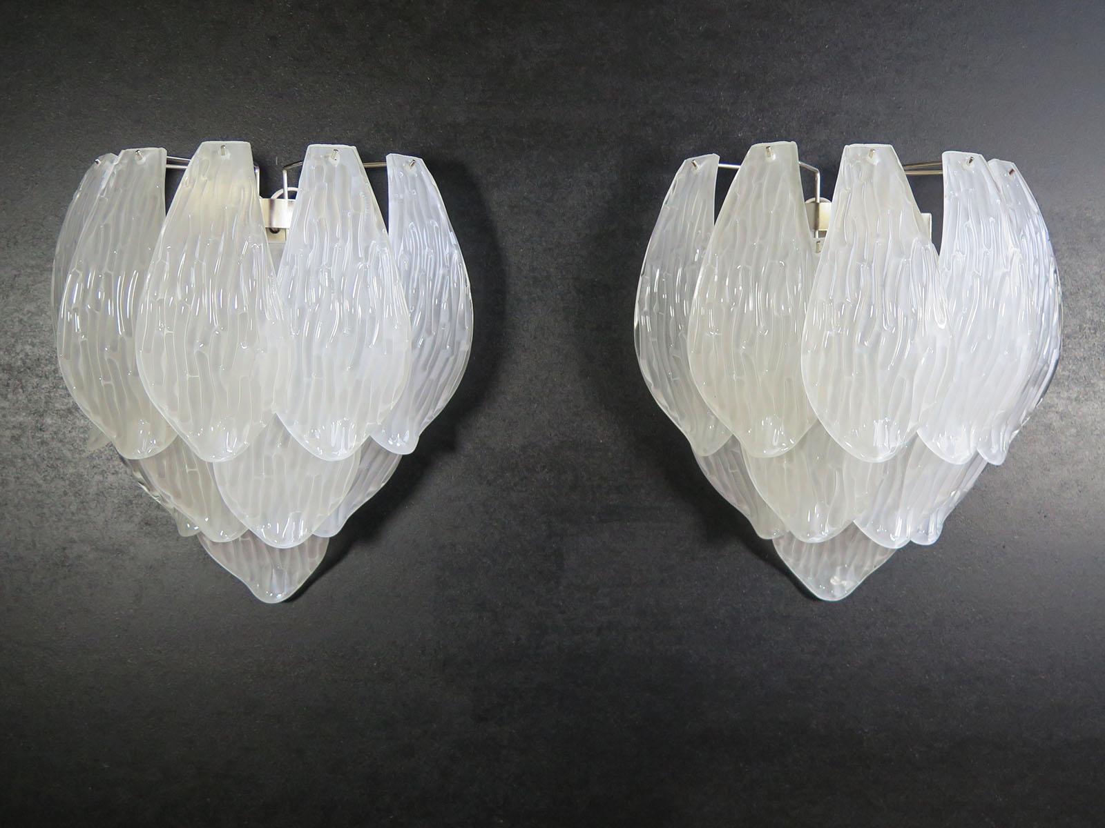 Pair of Italian vintage Murano glass wall sconces - frosted glasses For Sale 3