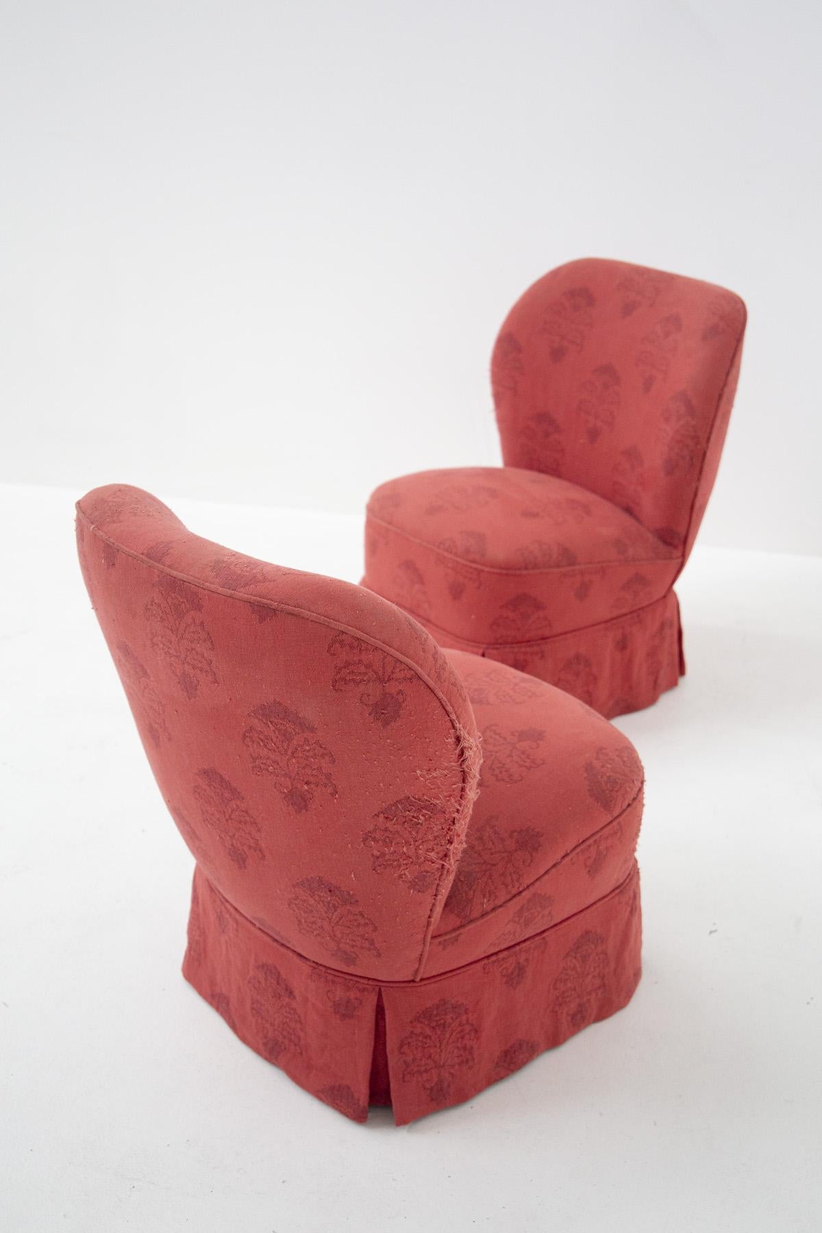 Pair of Italian Vintage Red Armchairs For Sale 1