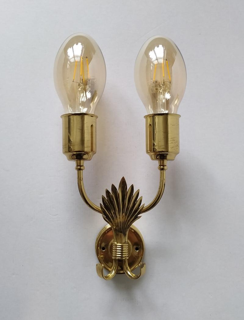 Mid-Century Modern Pair of Italian Vintage Sculptural Brass Sconces Wall Lights, 1950s For Sale