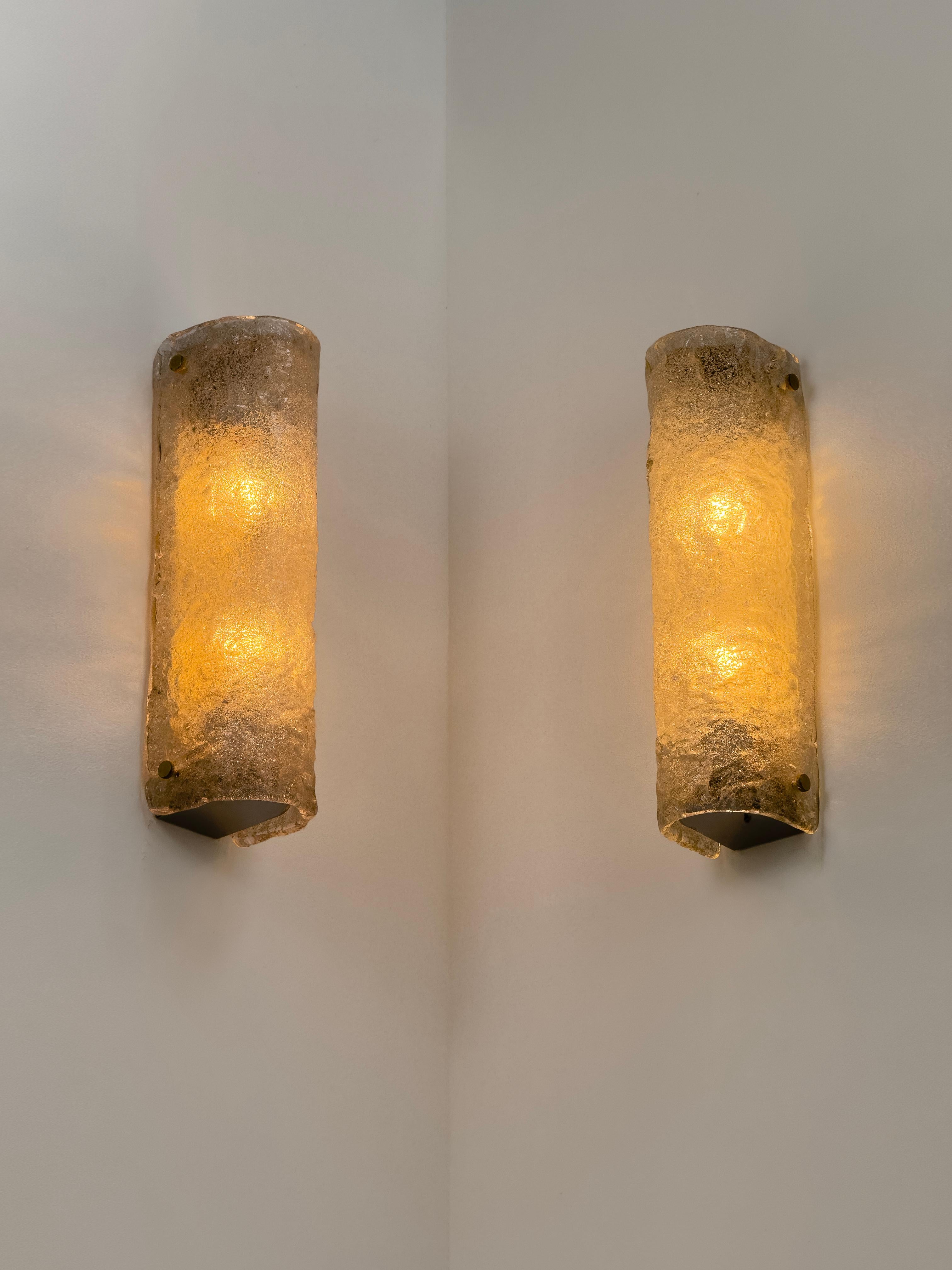 Pareja de Apliques de Pared Vintage Italianos - Vidrio Esmerilado Artesanal, 1960/70 en venta 7