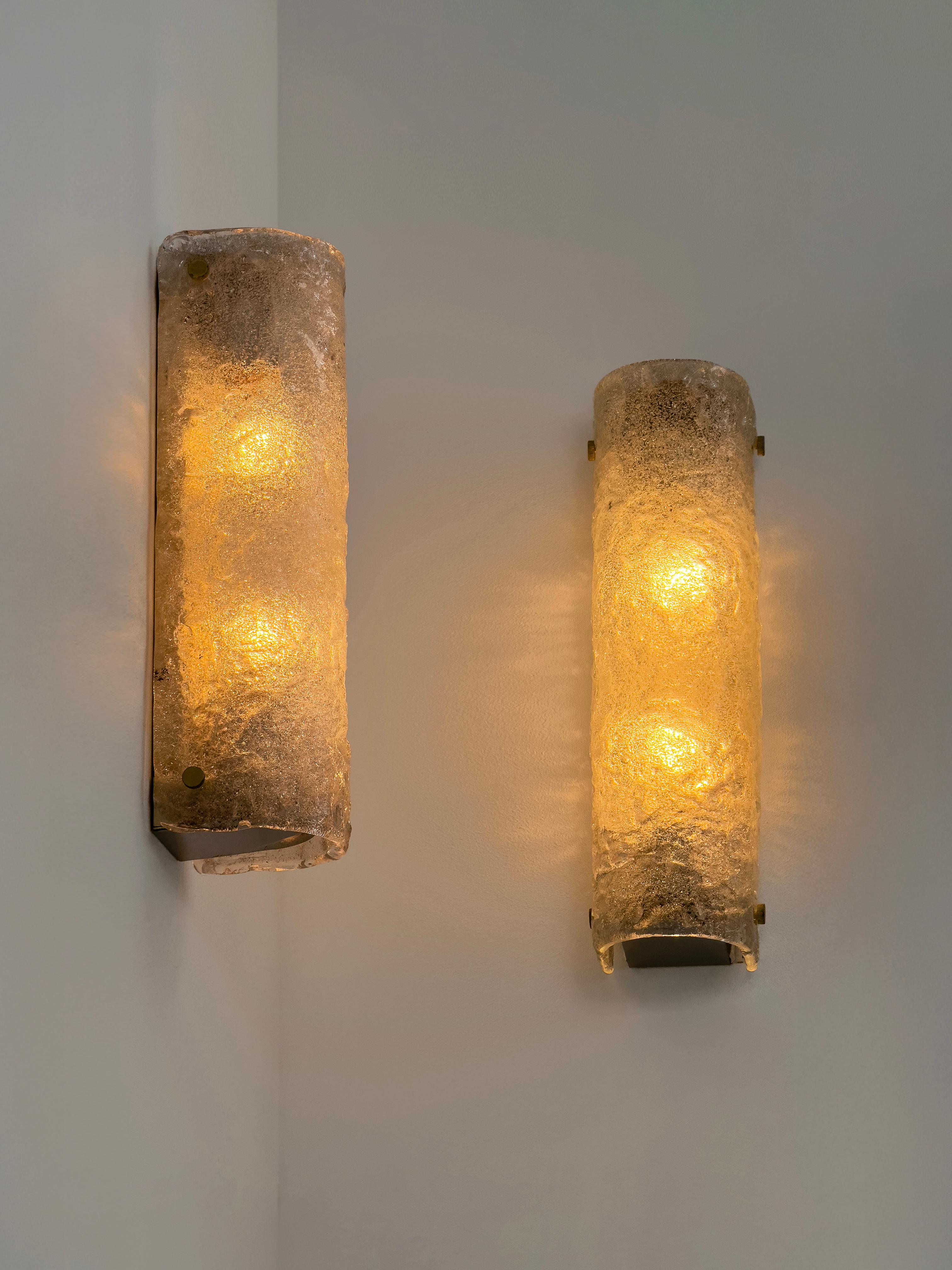 Pareja de Apliques de Pared Vintage Italianos - Vidrio Esmerilado Artesanal, 1960/70 en venta 8