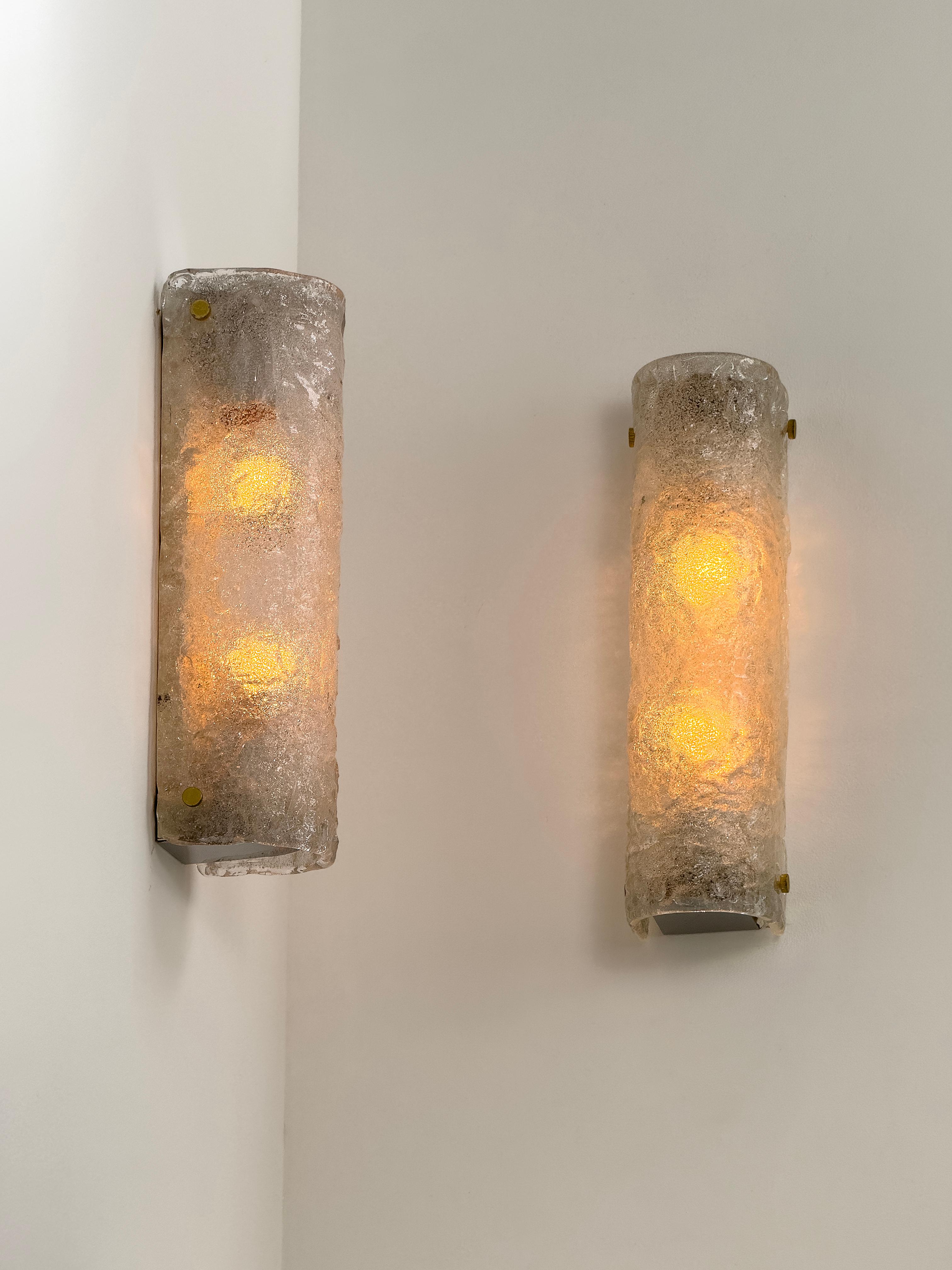 Pareja de Apliques de Pared Vintage Italianos - Vidrio Esmerilado Artesanal, 1960/70 en venta 9