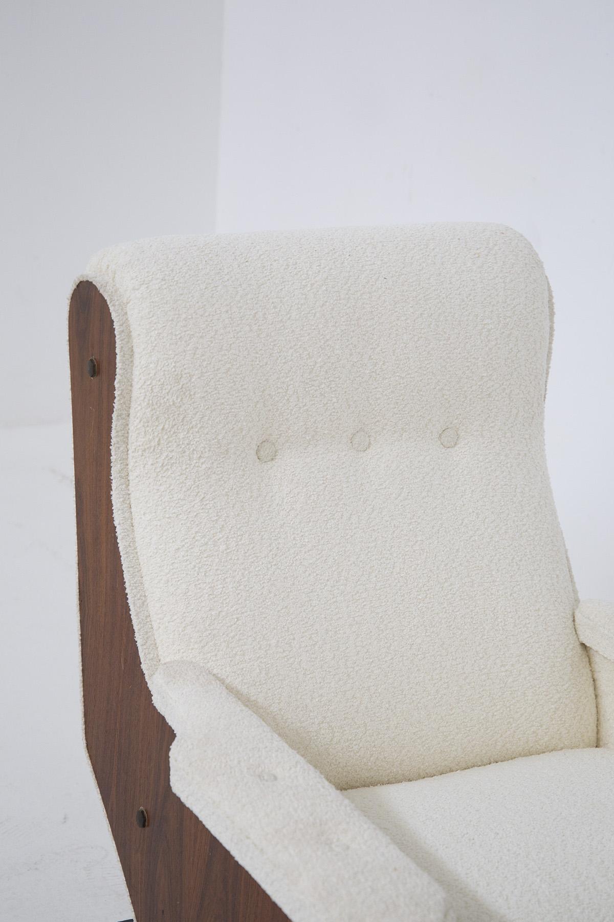 Pair of Italian Vintage Walnut Wood and Boucle Armchairs For Sale 7