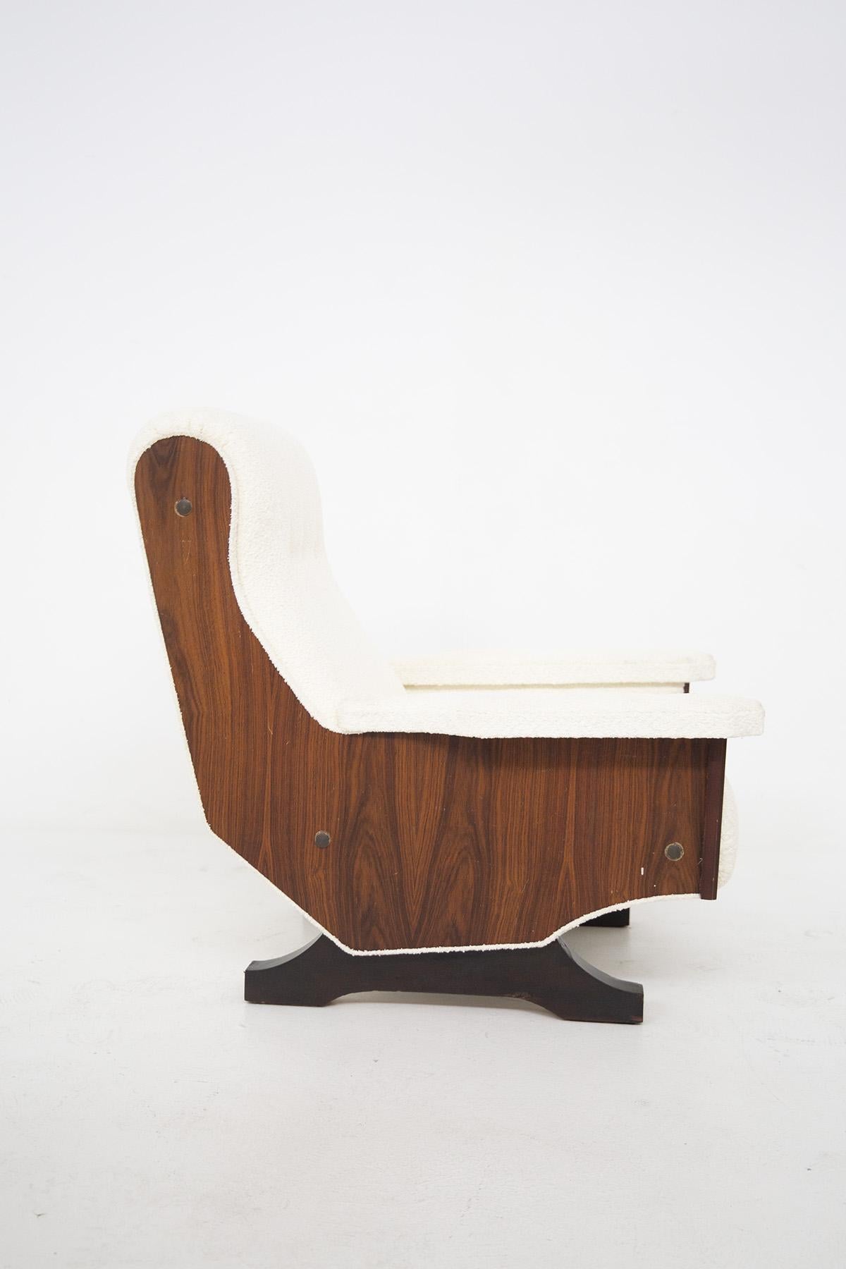 Pair of Italian Vintage Walnut Wood and Boucle Armchairs For Sale 9