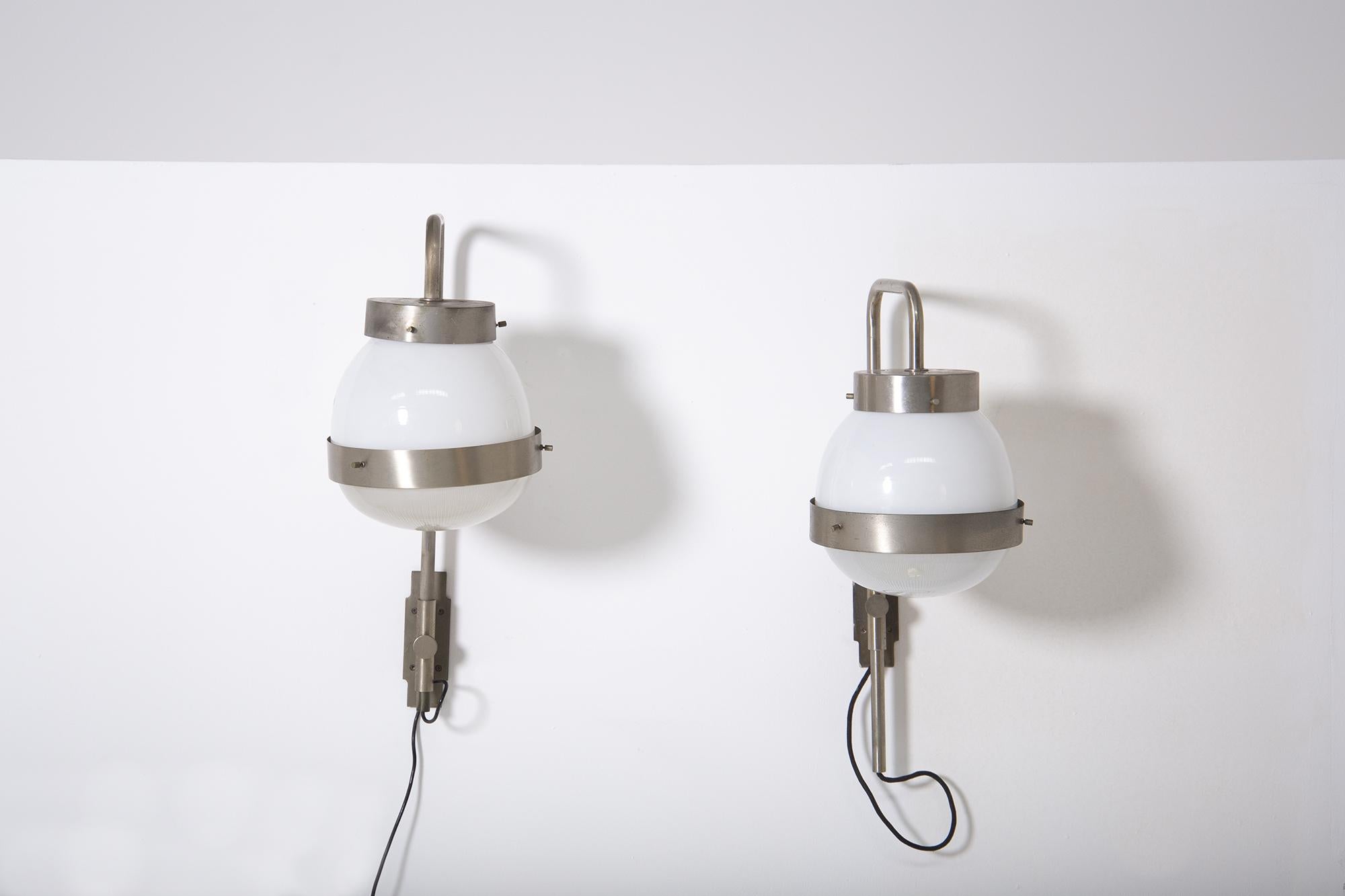 Mid-Century Modern Pair of Italian Wall Lamp Mod. Delta by Sergio Mazza for Artemide, 1960s