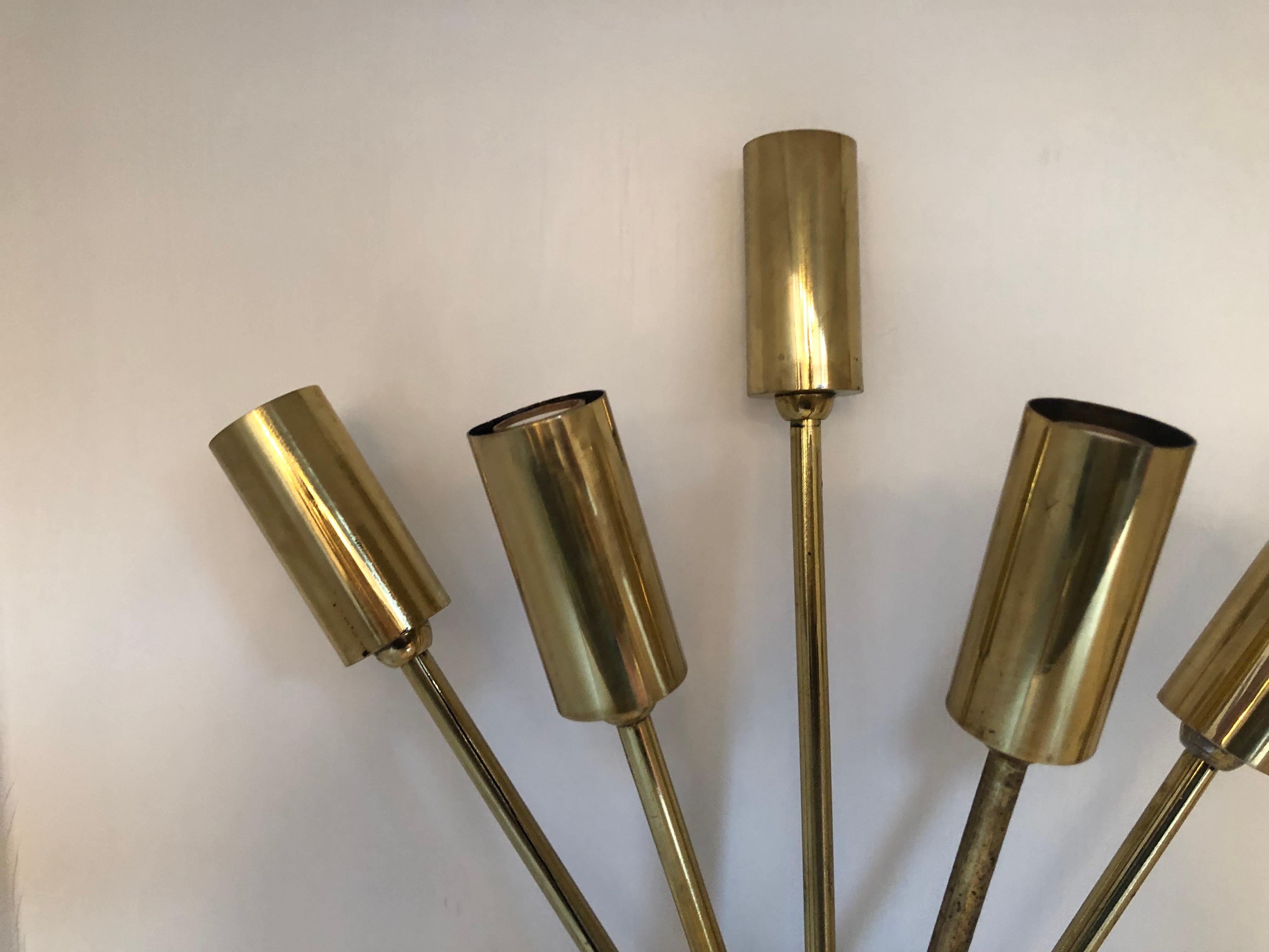 Pair of Italian Wall Light by Stilnovo In Good Condition For Sale In Sag Harbor, NY
