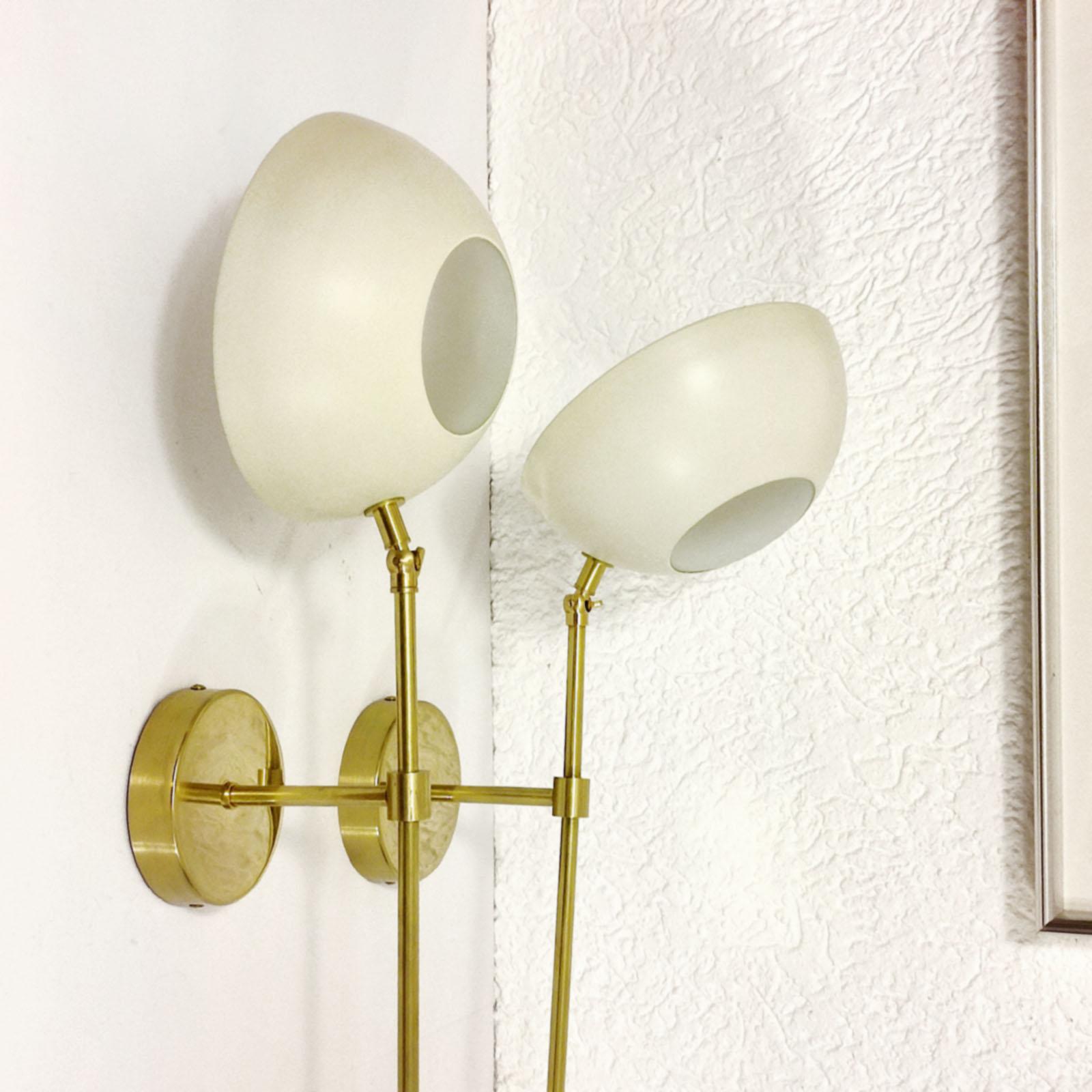 Pair of Italian Wall Lights, Brass and Ivory Lacquer, Stilnovo Style For Sale 7