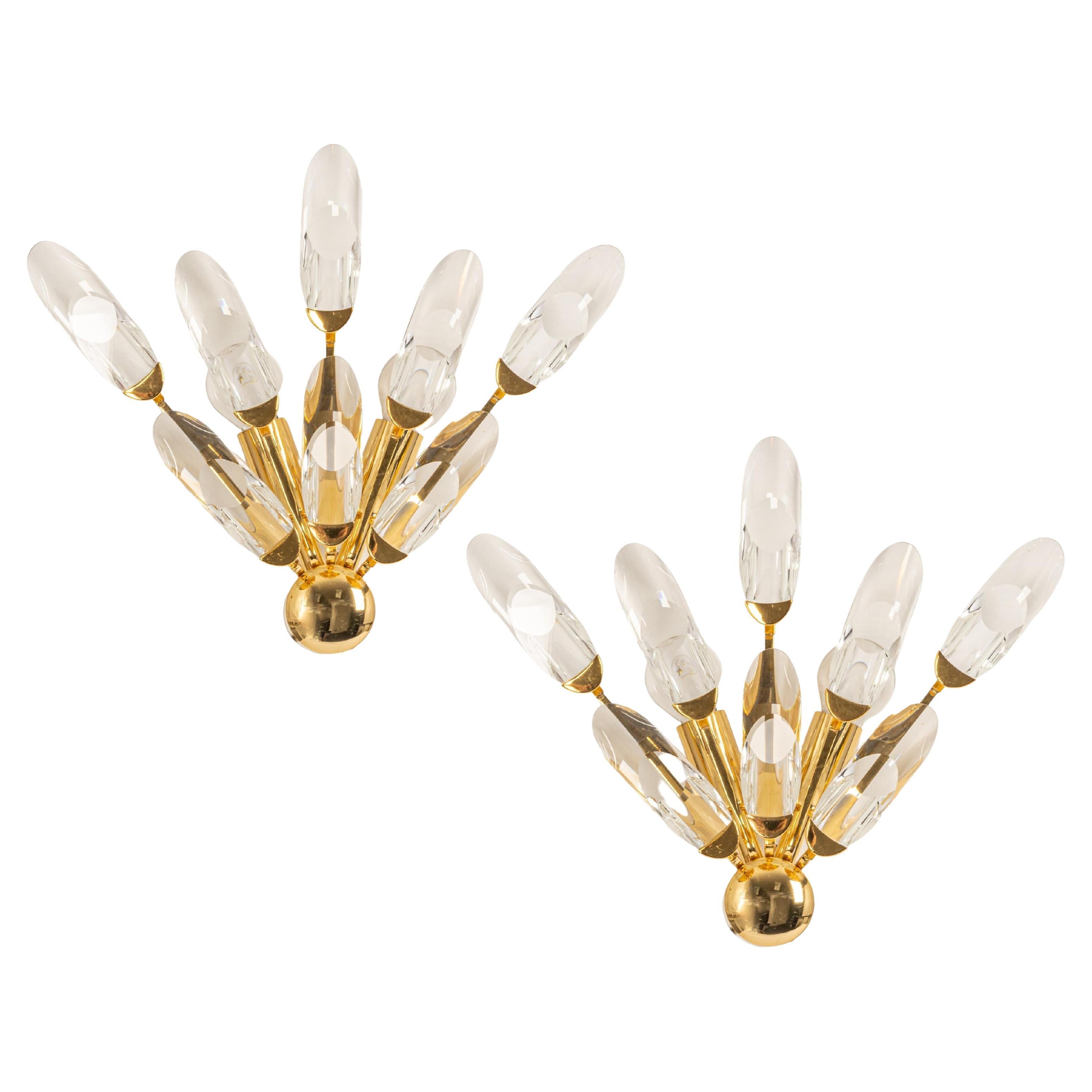 Pareja de apliques italianos de Stilkronen, latón dorado, cristal, años 70