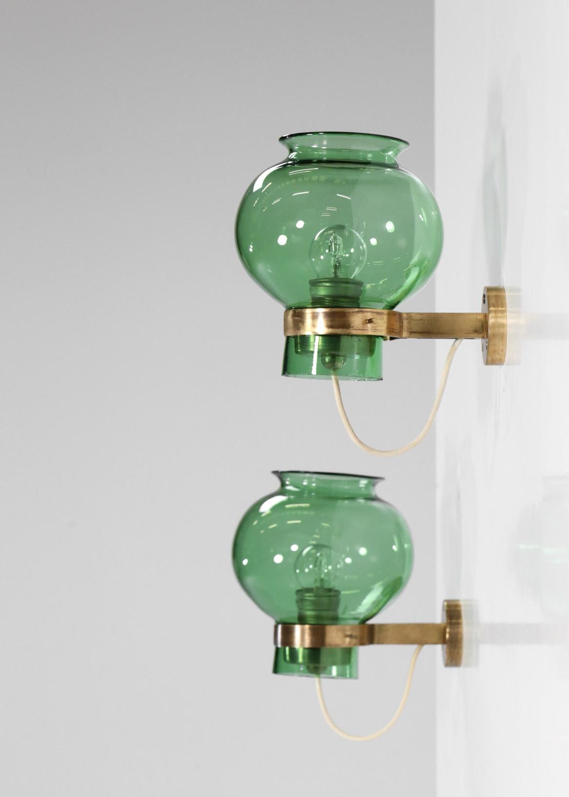 Mid-Century Modern Pair of Italian Wall Lights Green Glass and Brass