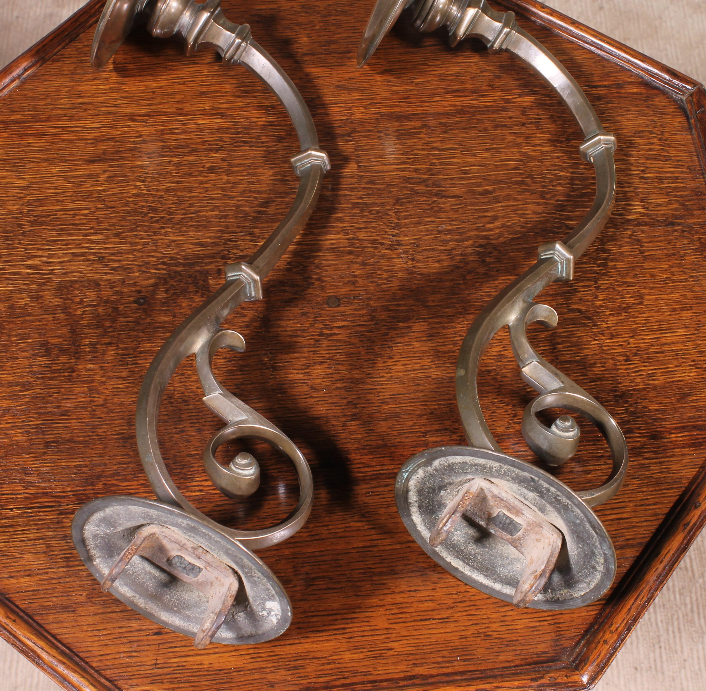 Pair of Italian Wall Lights in Bronze, 17th Century For Sale 2