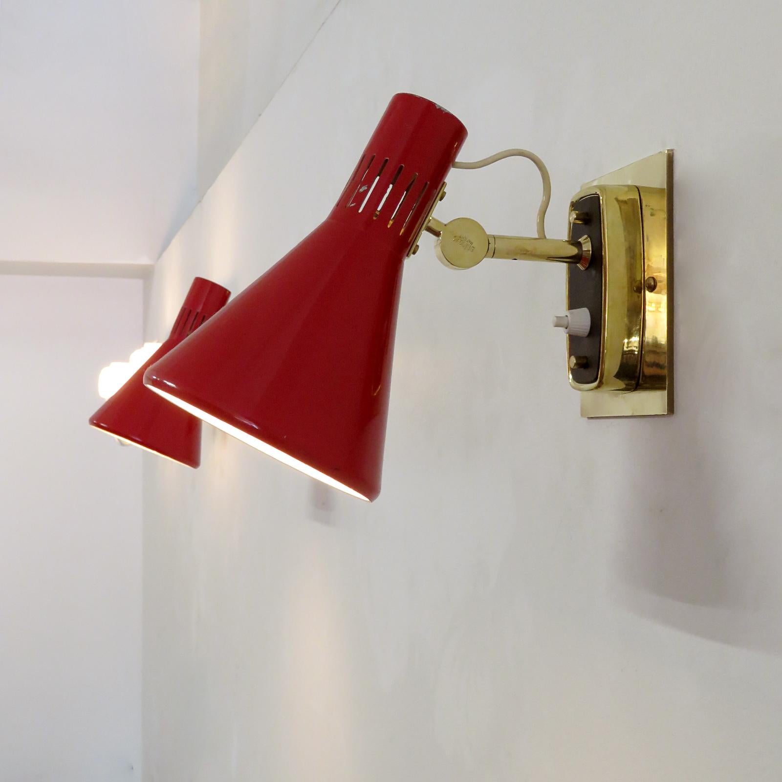 Paire de lampes murales italiennes modèle 2085 par Stilnovo, 1950 en vente 2