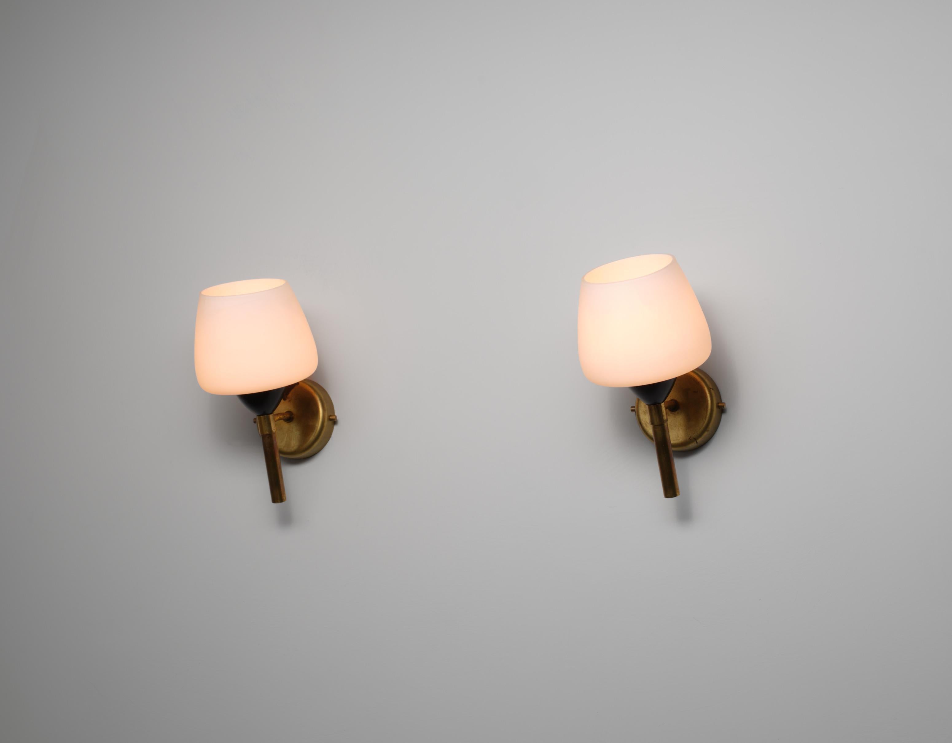 Mid-Century Modern Pair of Italian Wall Sconces in Brass, Black Metal, and Opaline Glass, 1950s For Sale
