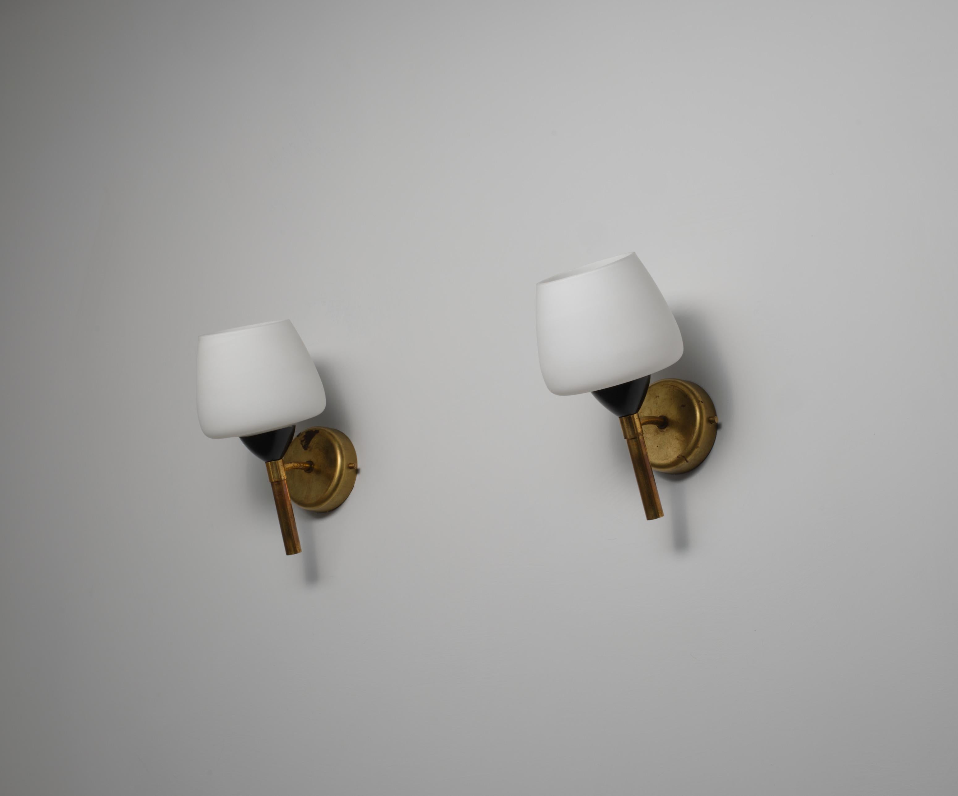 Mid-20th Century Pair of Italian Wall Sconces in Brass, Black Metal, and Opaline Glass, 1950s For Sale