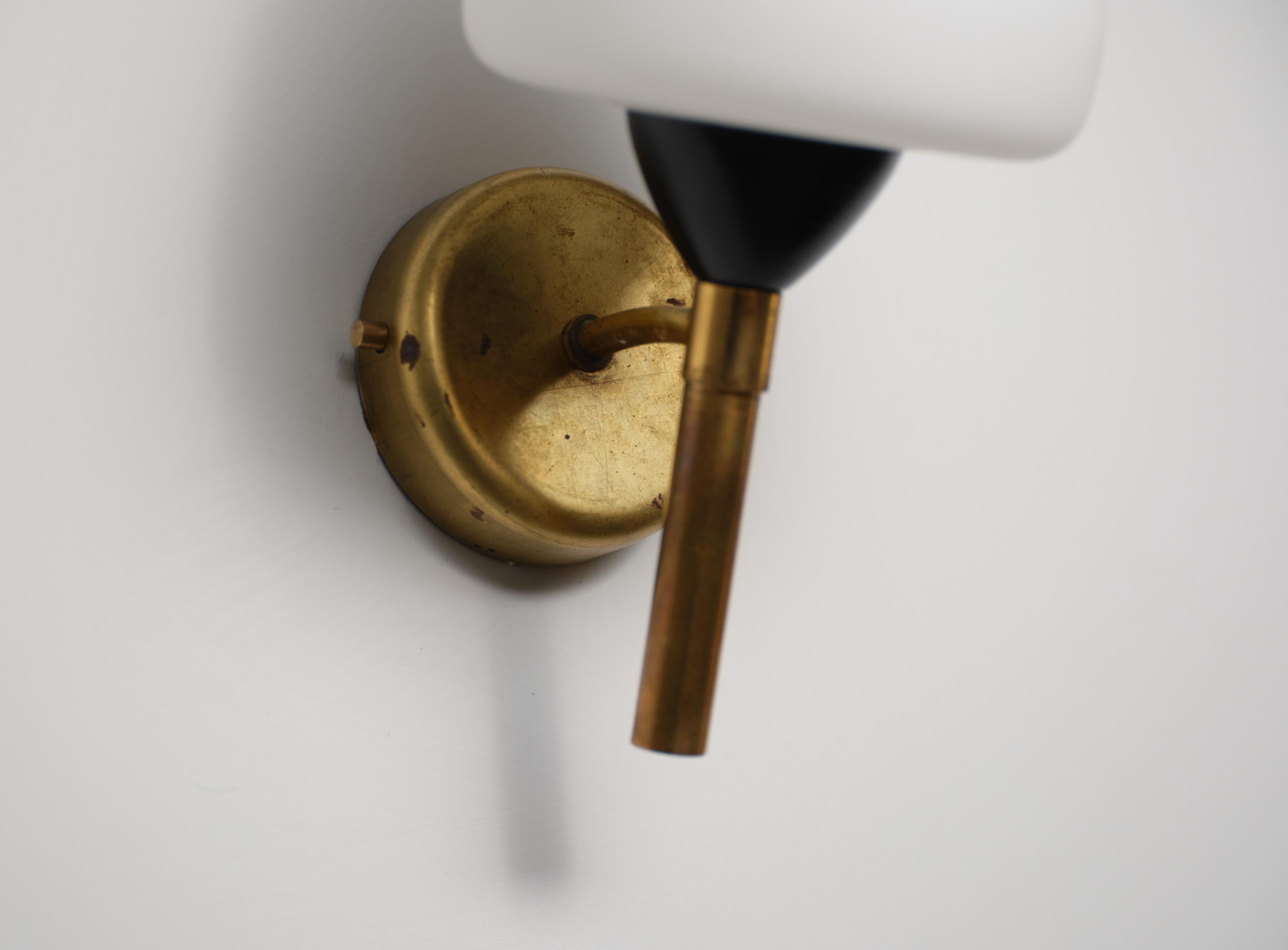 Pair of Italian Wall Sconces in Brass, Black Metal, and Opaline Glass, 1950s For Sale 4