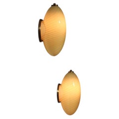 Pair of Italian wall sconces in twisted Murano glass from the 1960s, beige