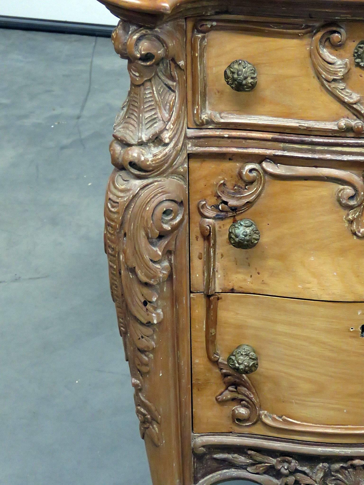 Carved Pair of Italian Walnut Eglomized Top Nightstands