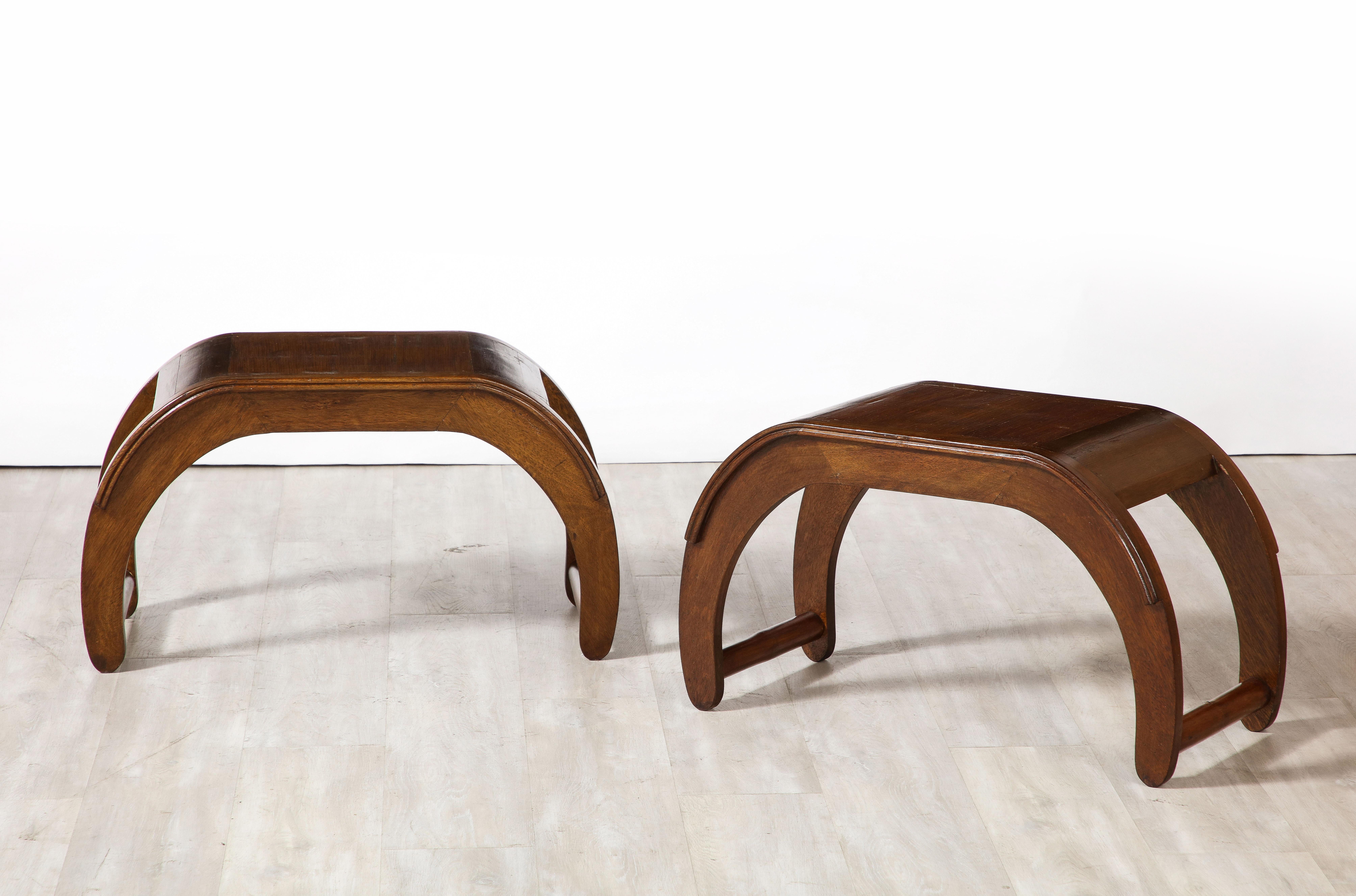 Pair of Italian Walnut Elliptical Shaped Benches  In Good Condition For Sale In New York, NY