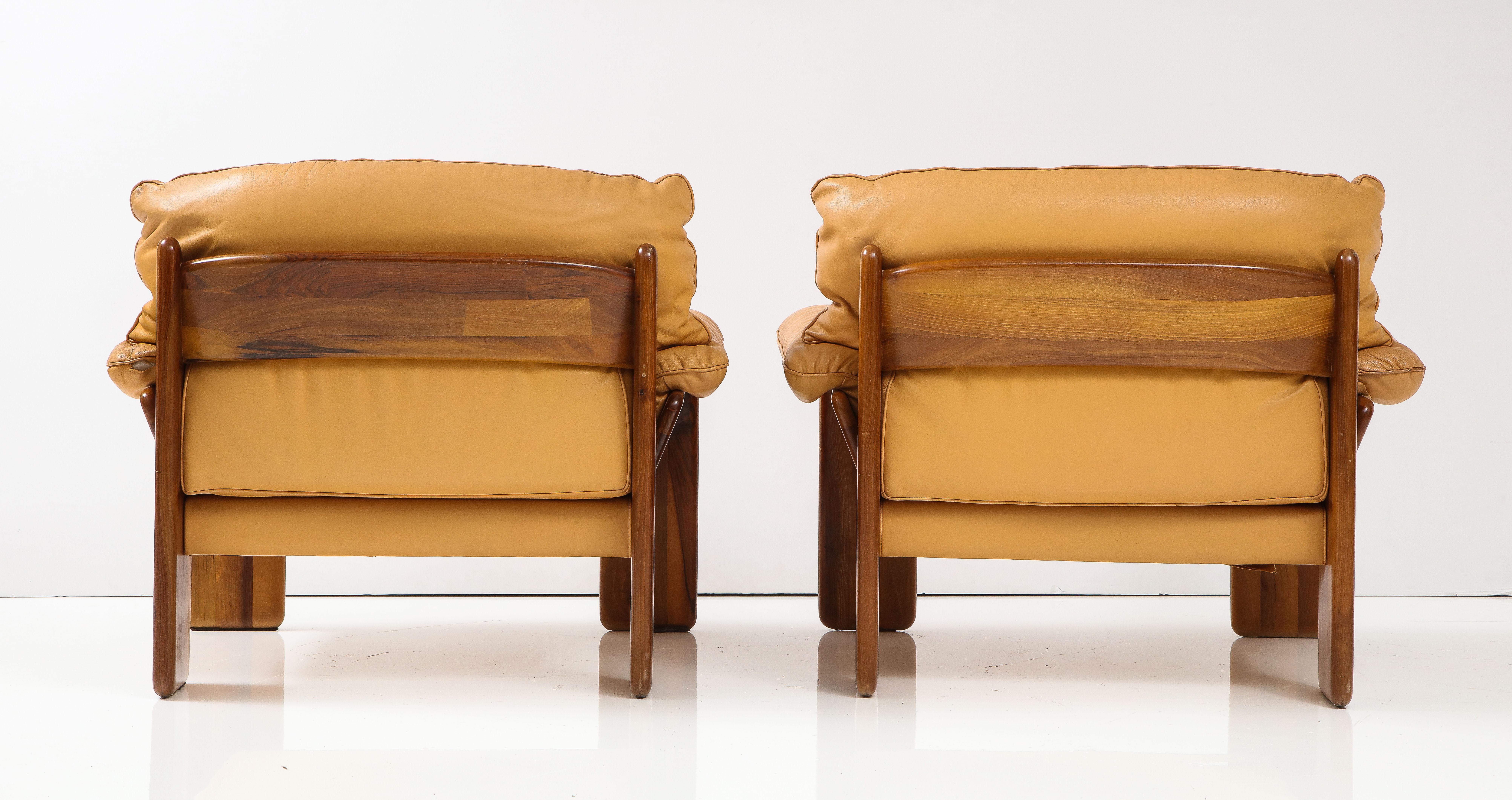 Pair of Italian Walnut, Leather Lounge Chairs, by Sapporo, Mobil Girgi, 1970's 7