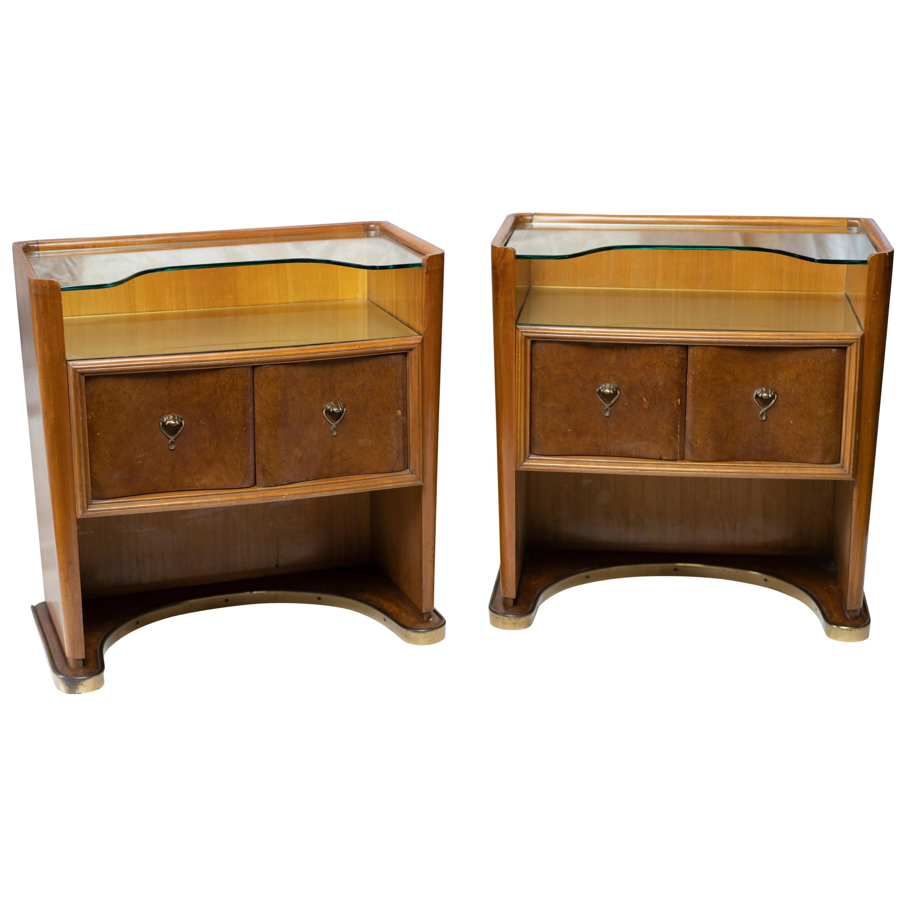 Pair of Italian Walnut Midcentury Night Tables by Vittorio Dassi For Sale