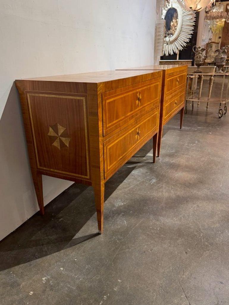 Pair of Italian Walnut Neo-Classical Commodes In Good Condition For Sale In Dallas, TX