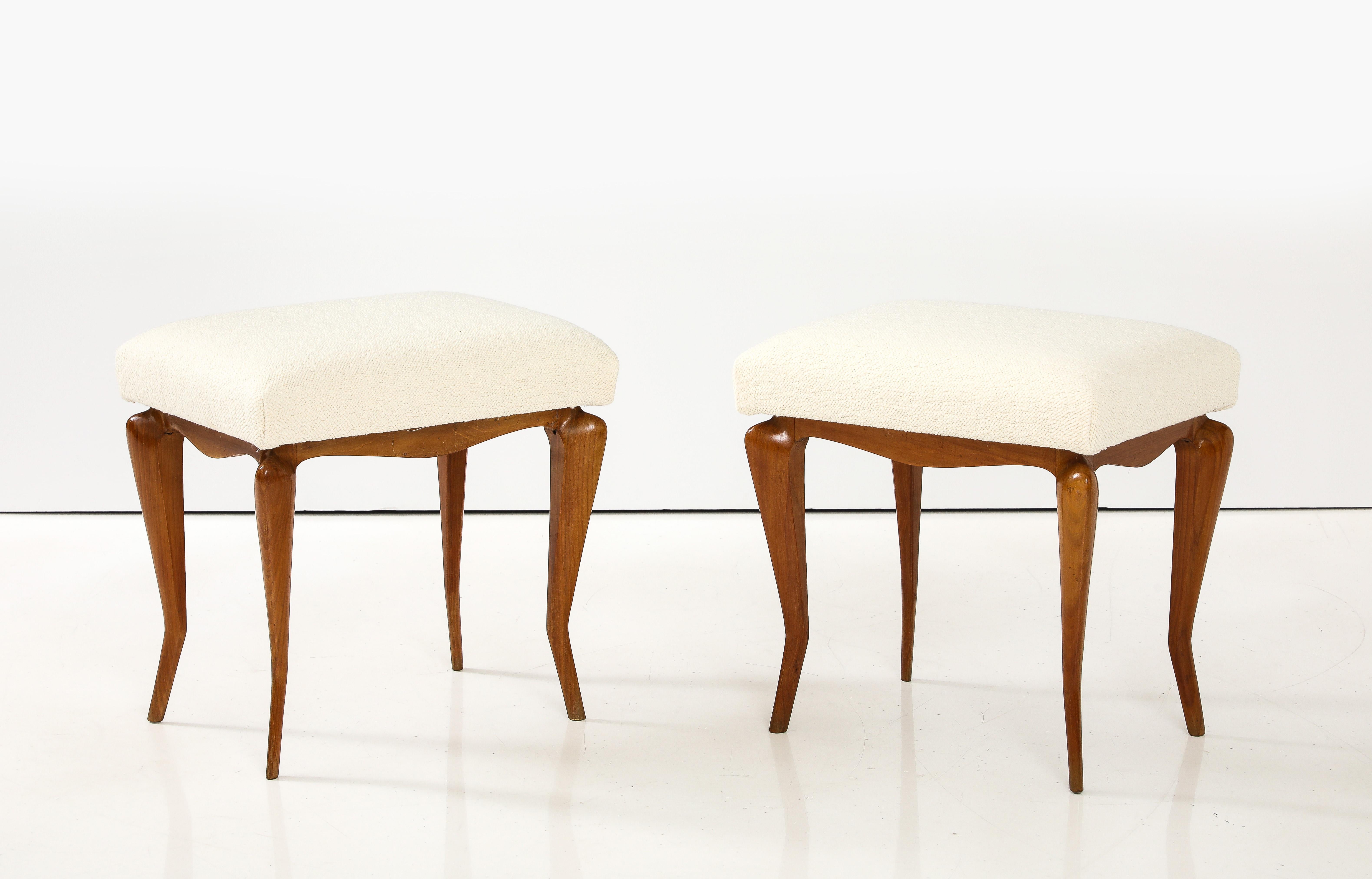 Pair of Italian Walnut Stools, Italy, circa 1930  In Good Condition For Sale In New York, NY