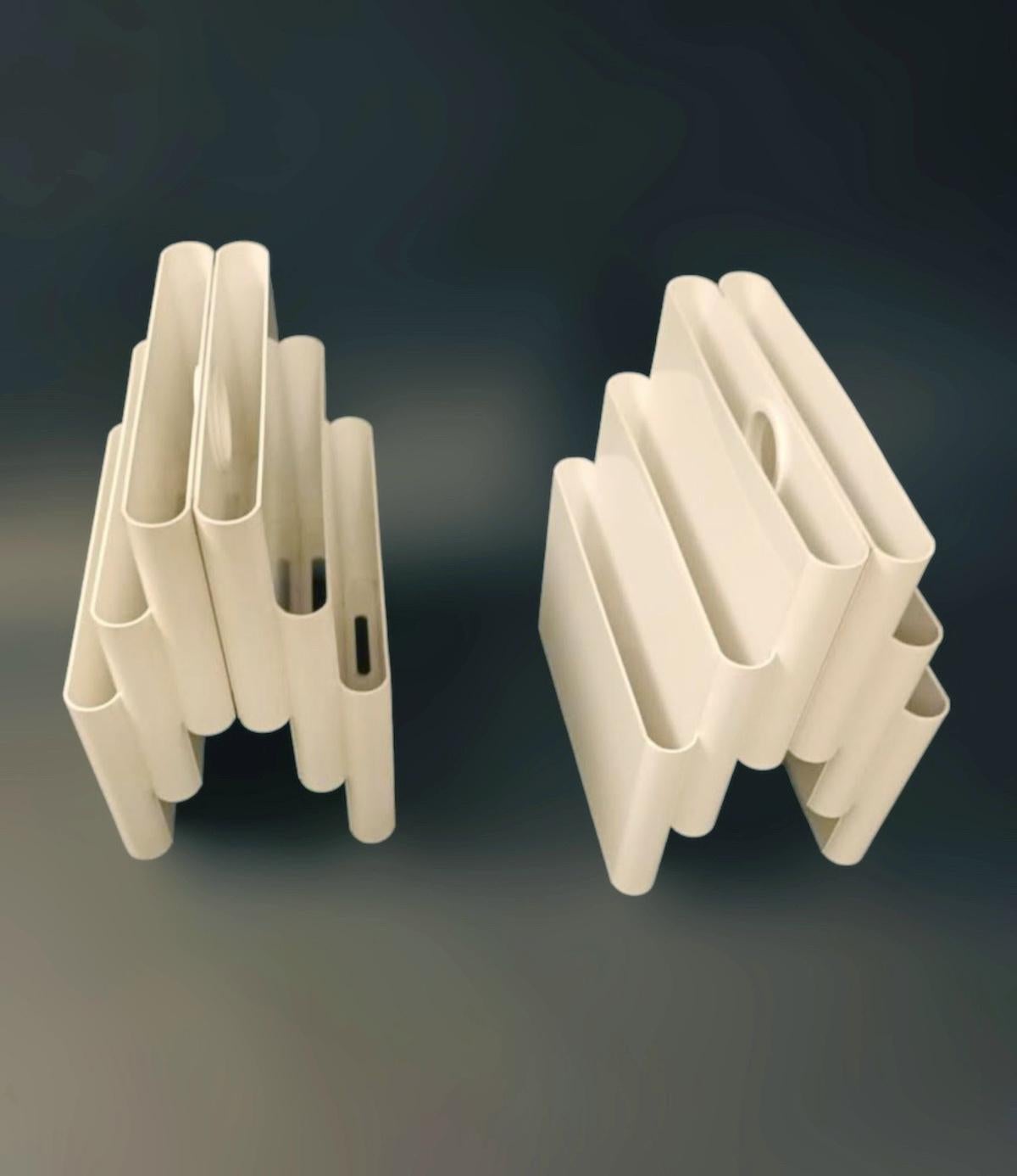 Plastic Pair of Italian White Magazine Racks by Kartell For Sale