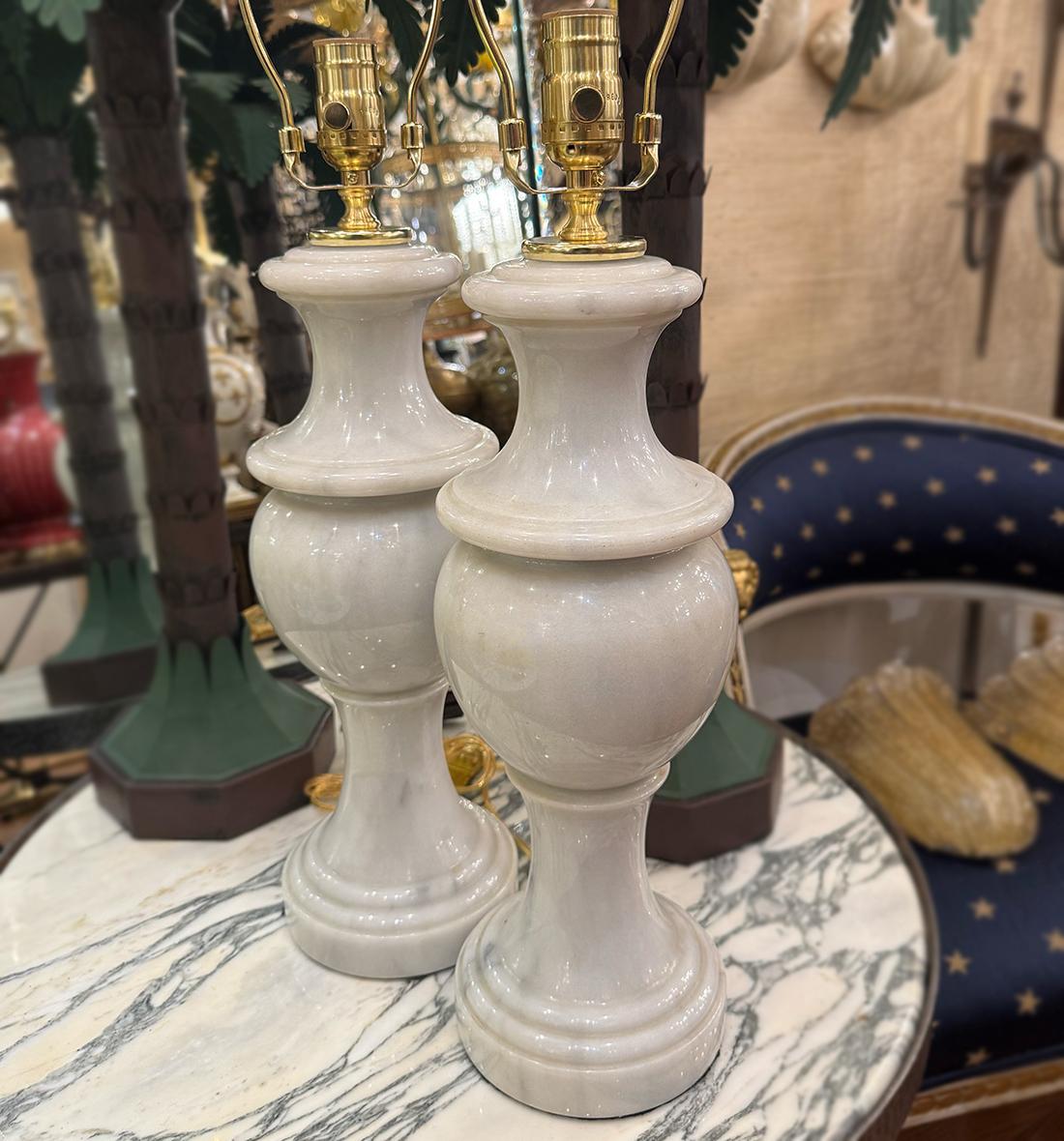 Pair of Italian White Marble Lamps For Sale 1