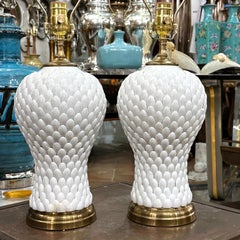 Paire de lampes italiennes en porcelaine blanche
