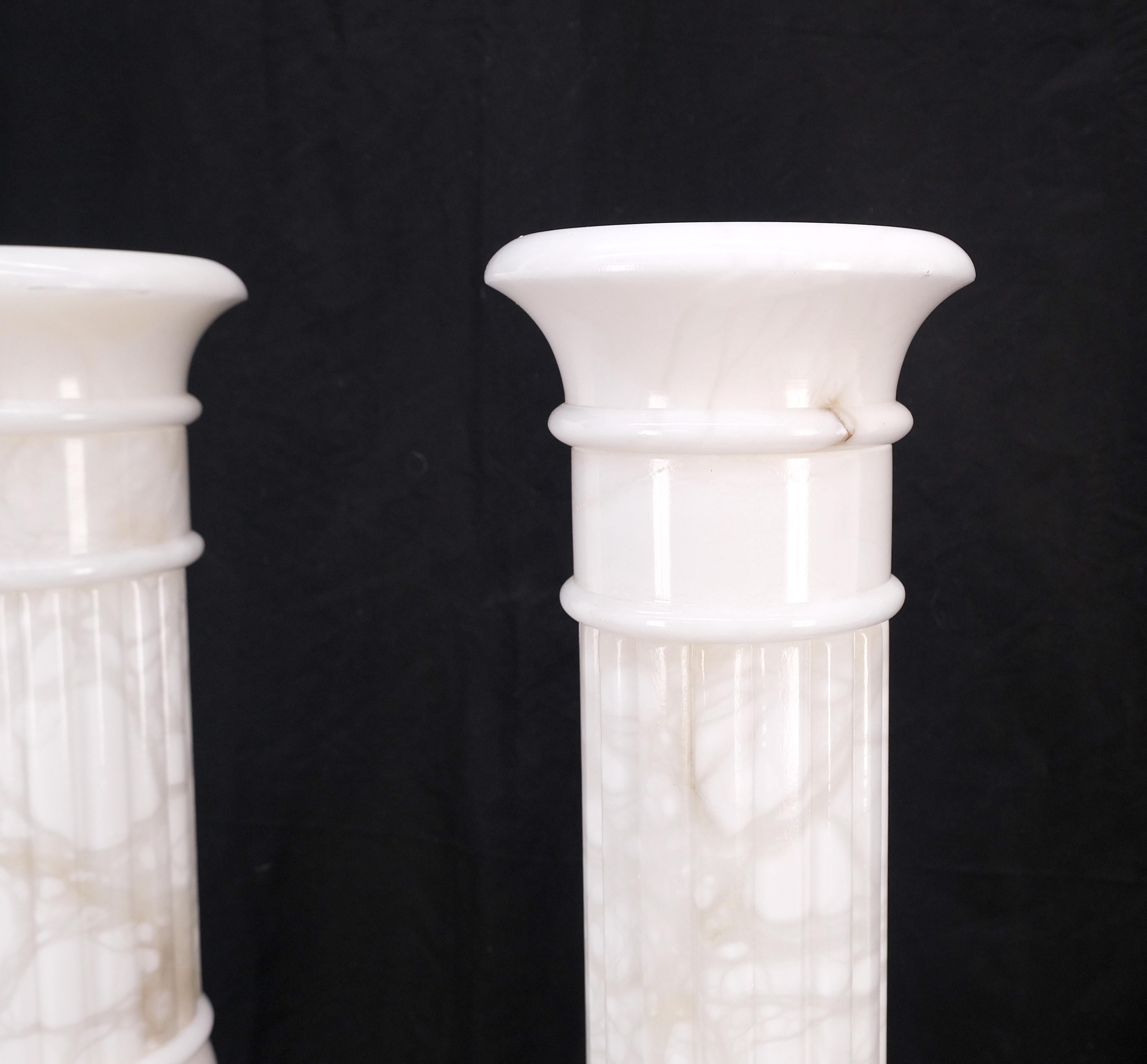 Pair of Italian White Turned Marble Pedestals Columns Stands Mint For Sale 4