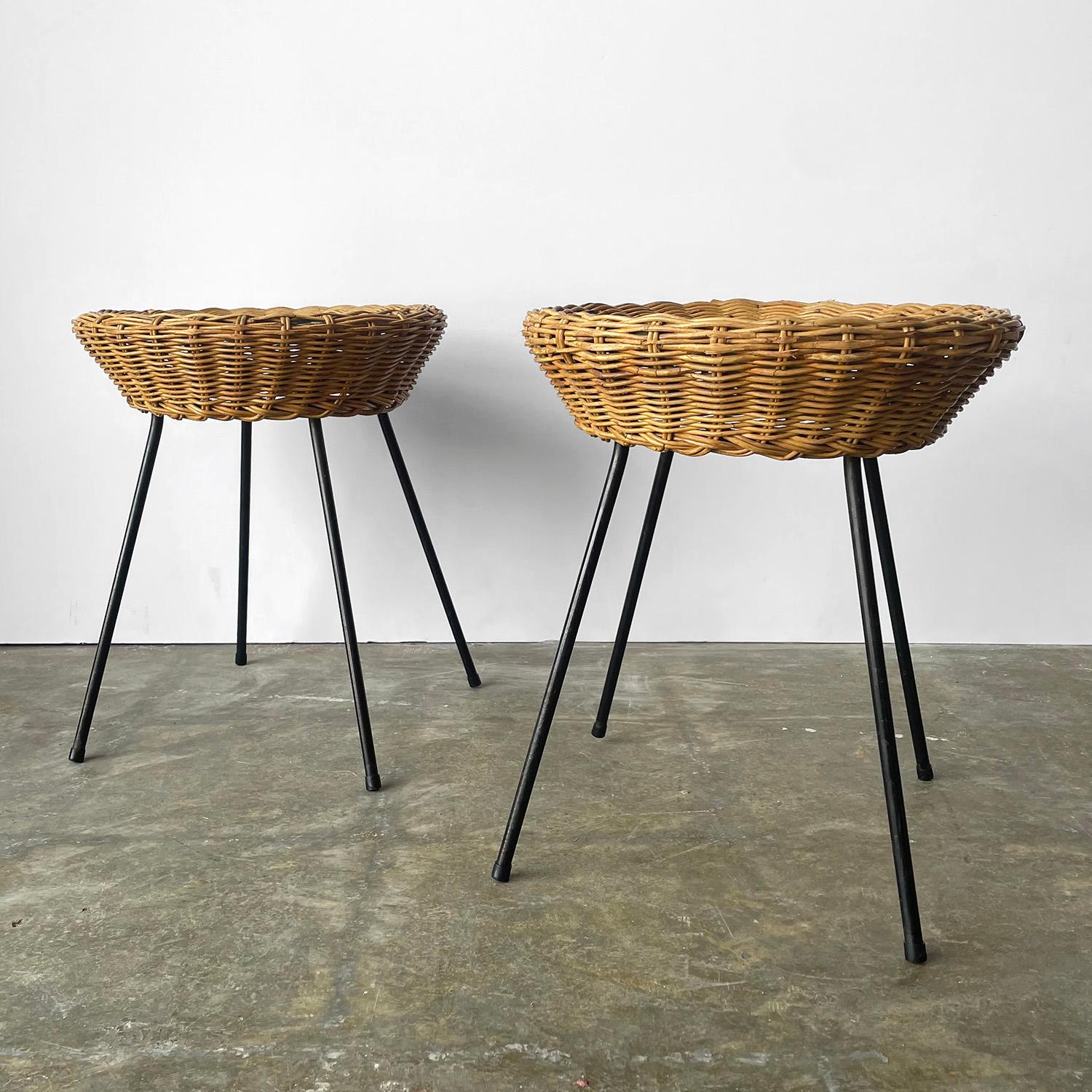 Pair of Italian Wicker and Iron Stools For Sale 1